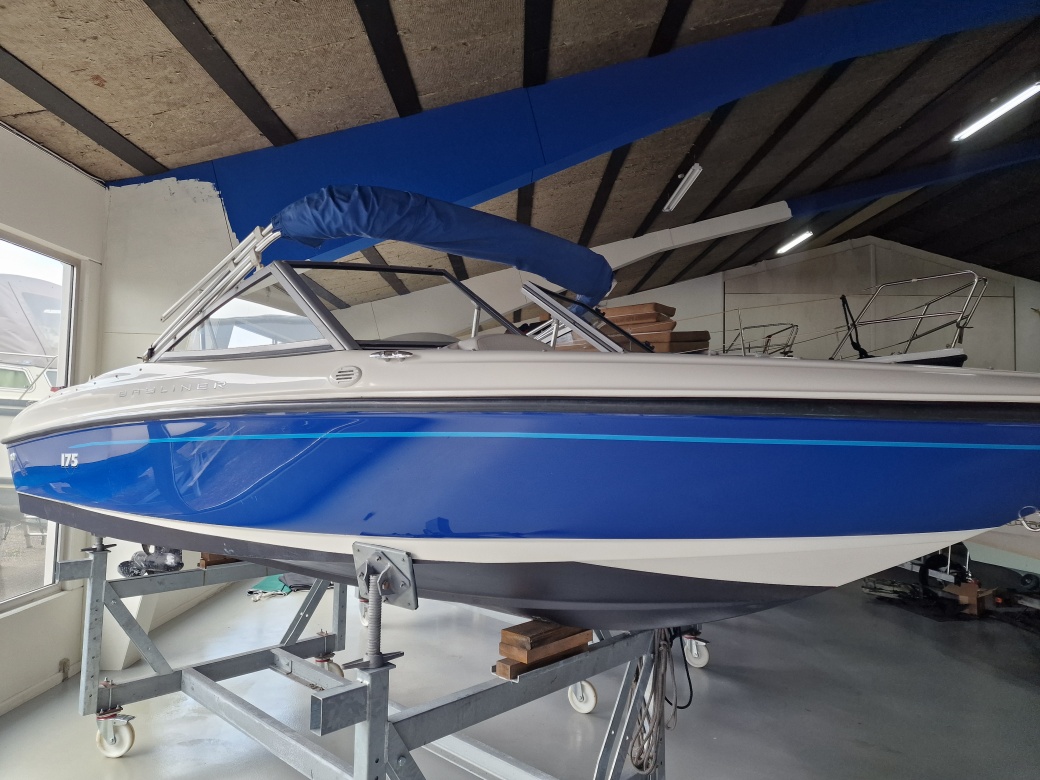 2006 Bayliner 175 Bowrider na sprzedaż (photo 13)