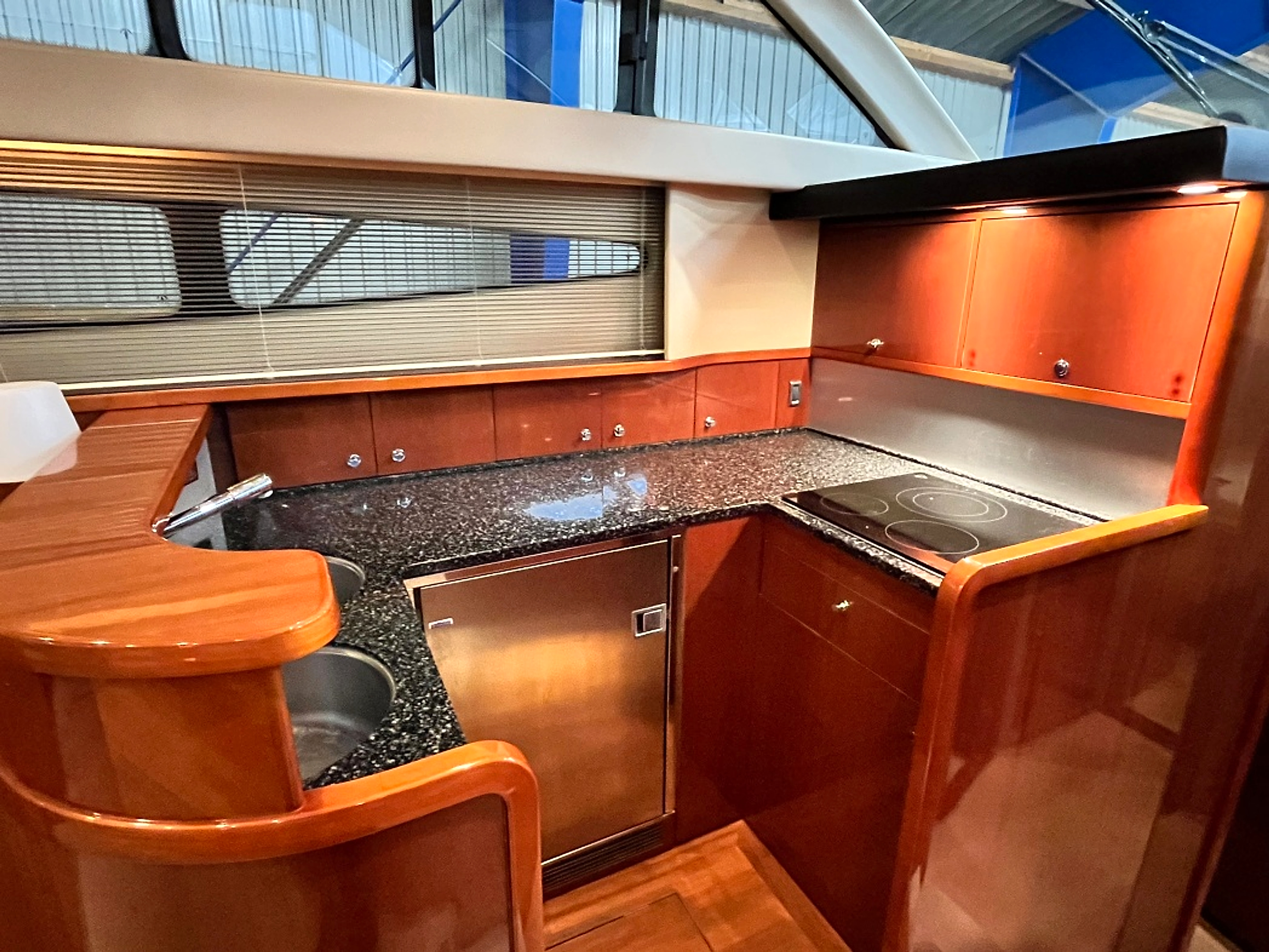 2007 Princess P45 Flybridge Mkii for sale (photo 11)