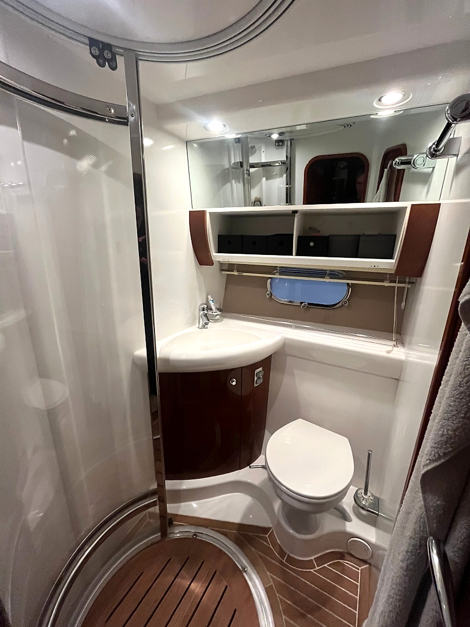 2007 Princess P45 Flybridge Mkii for sale (photo 23)