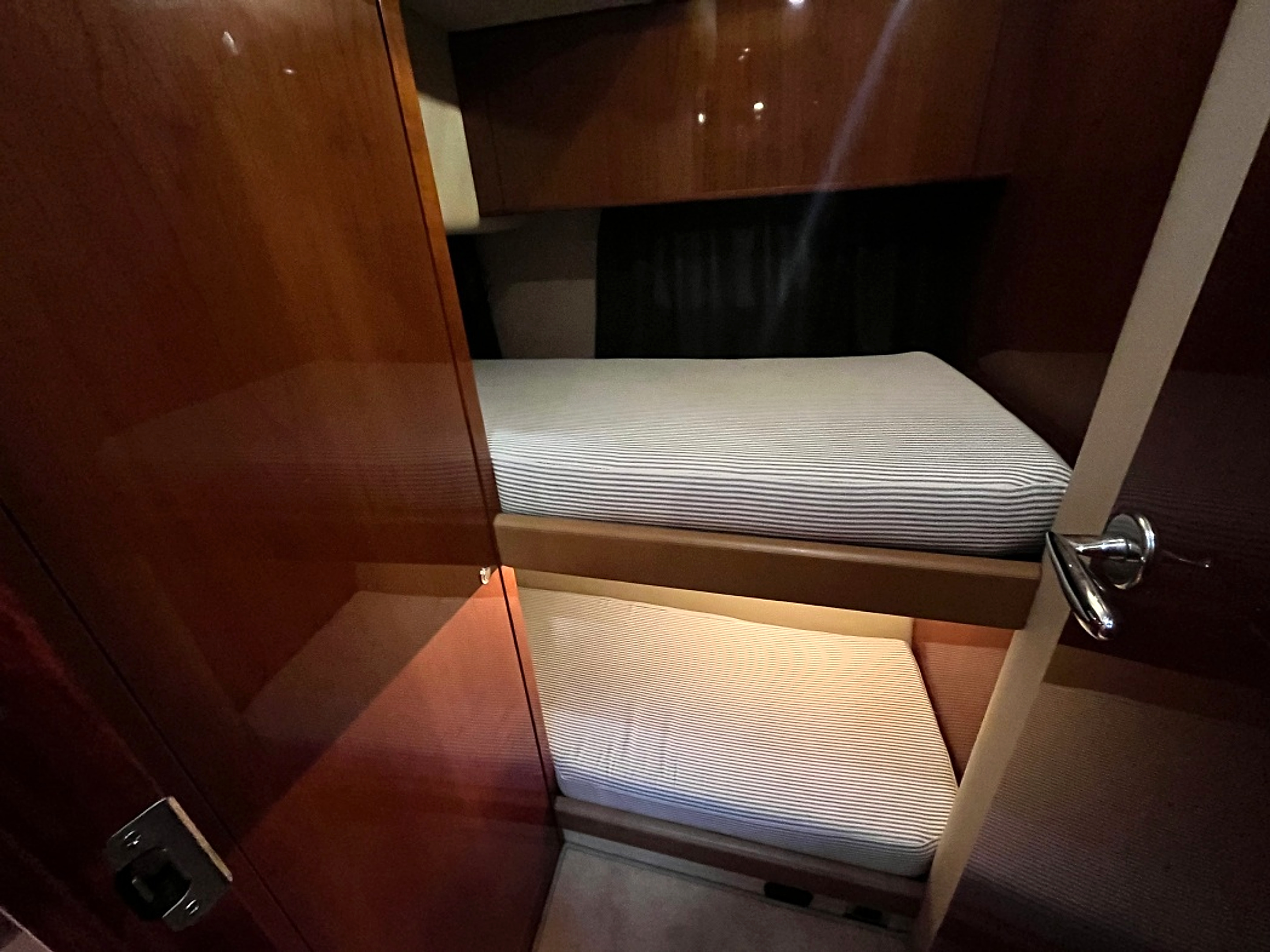 2007 Princess P45 Flybridge Mkii for sale (photo 25)