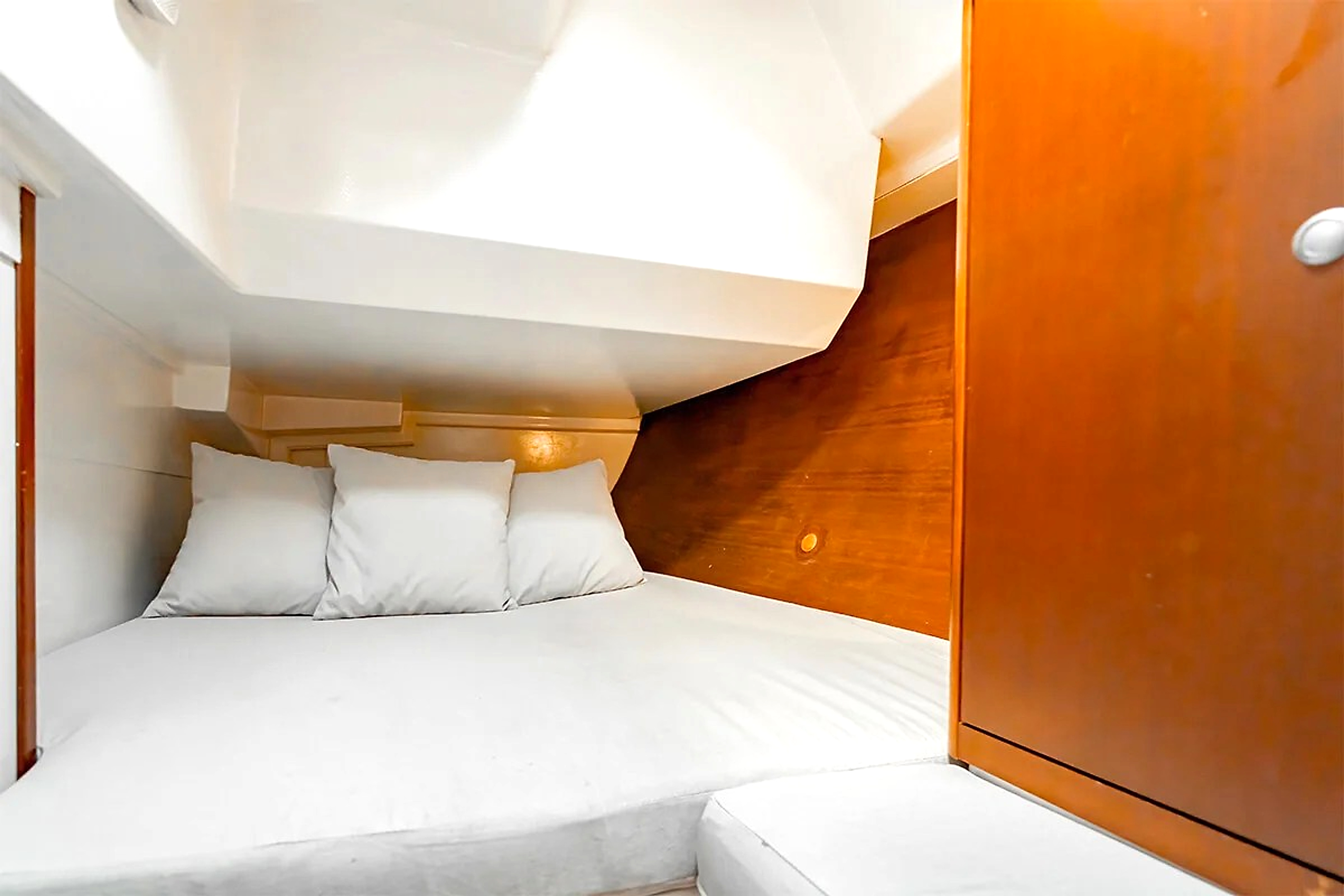 2011 Hanse 400 "le Figuier" for sale (photo 15)