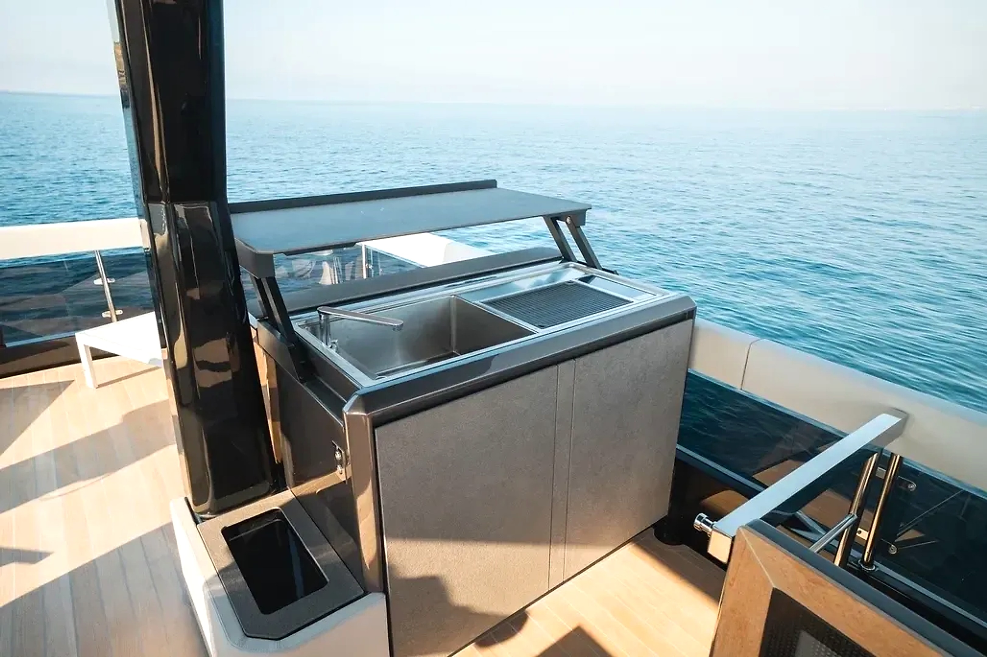 2025 Explorer 62 te koop (photo 2)