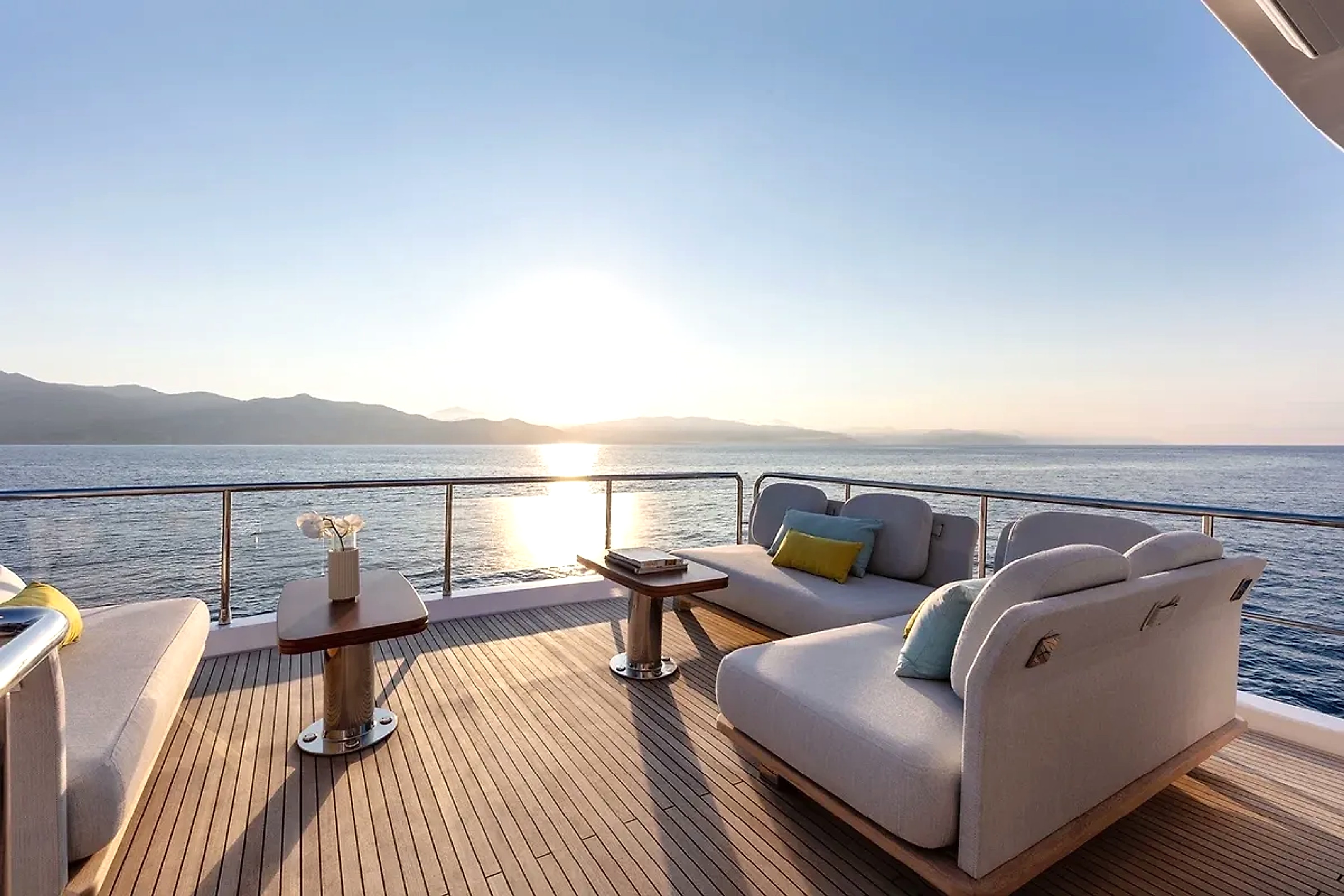 2020 Azimut 72 Flybridge te huur (photo 6)