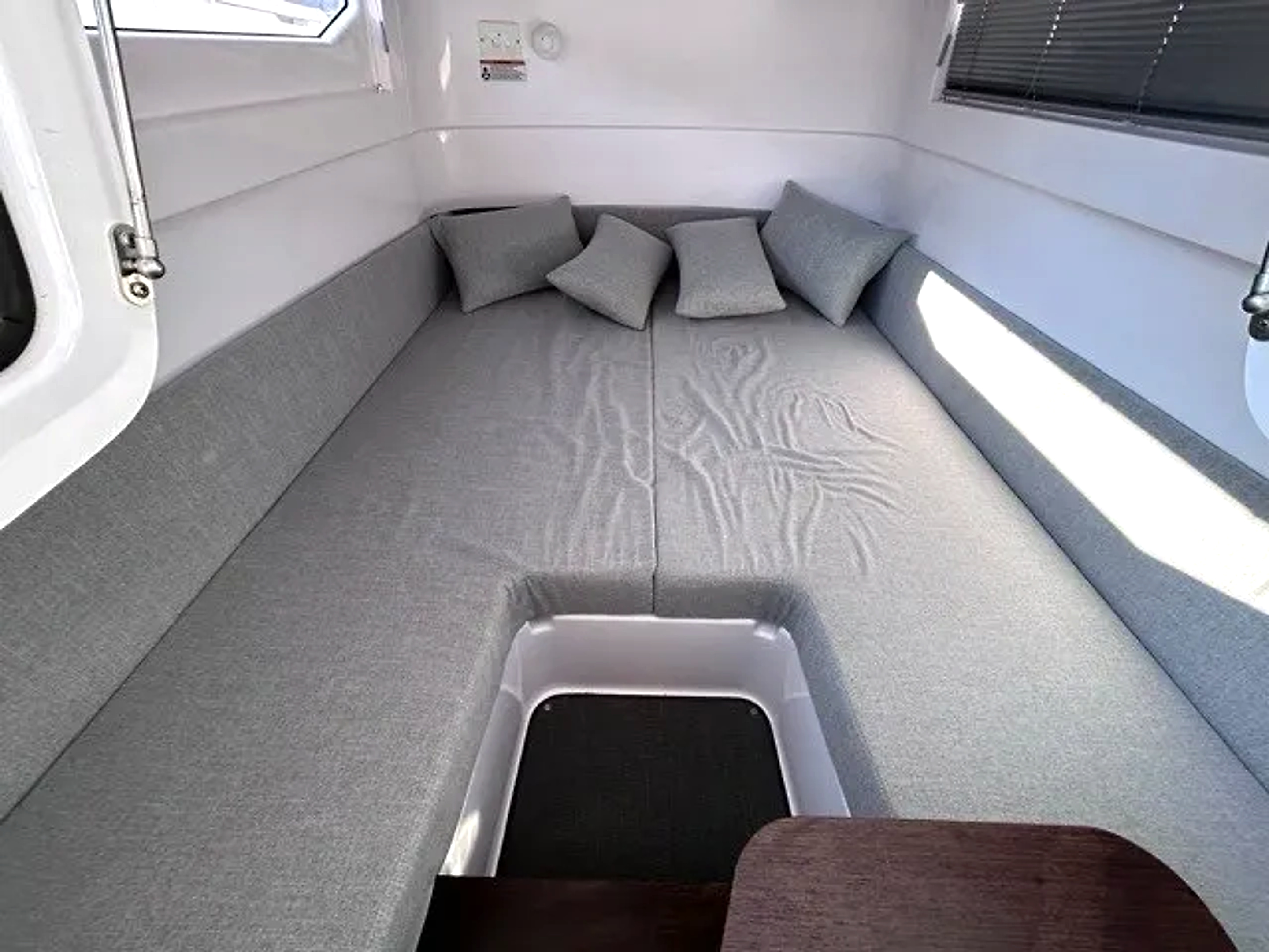 2022 Axopar 37 Sun Top te koop (photo 2)