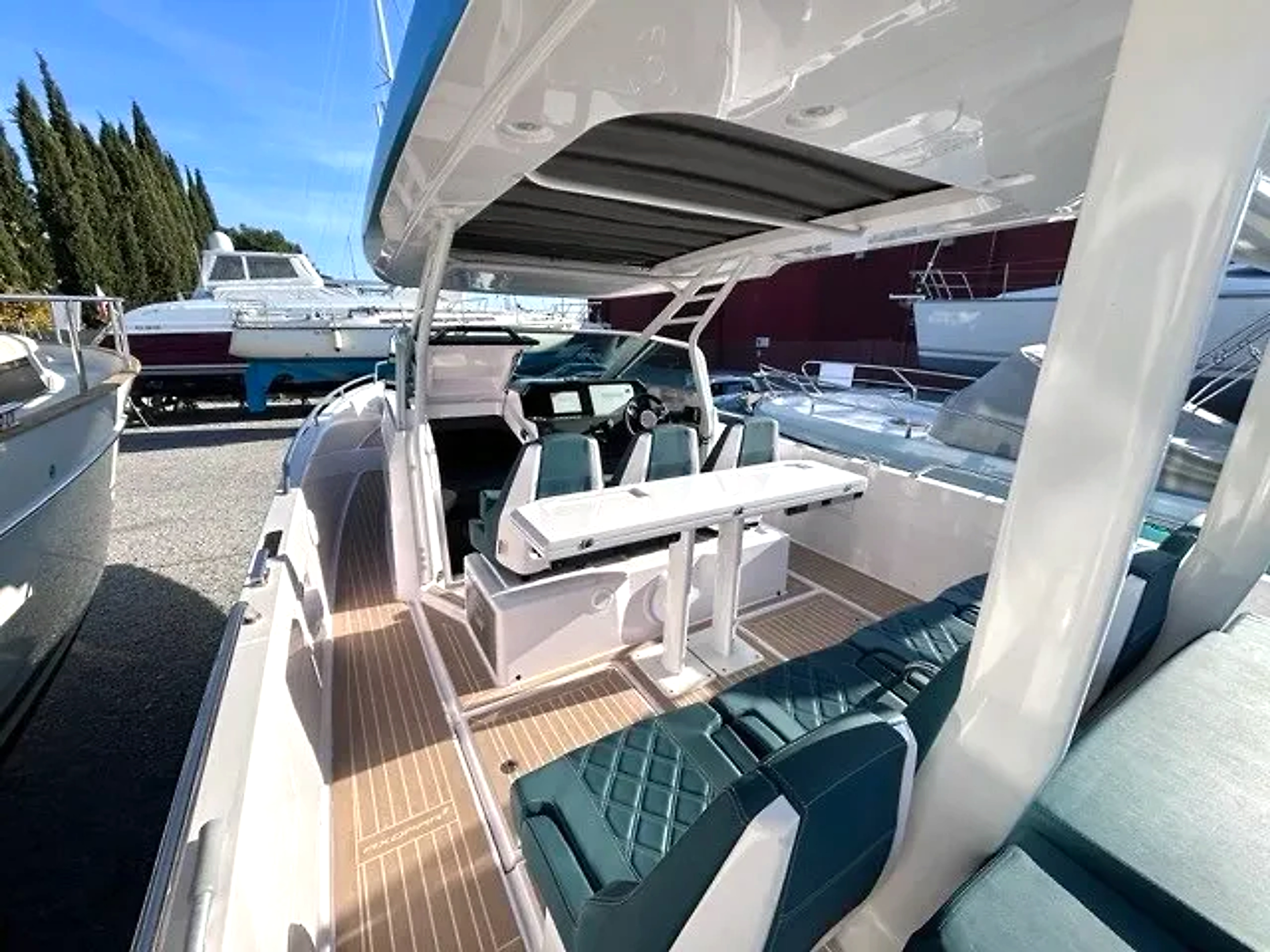 2022 Axopar 37 Sun Top te koop (photo 4)