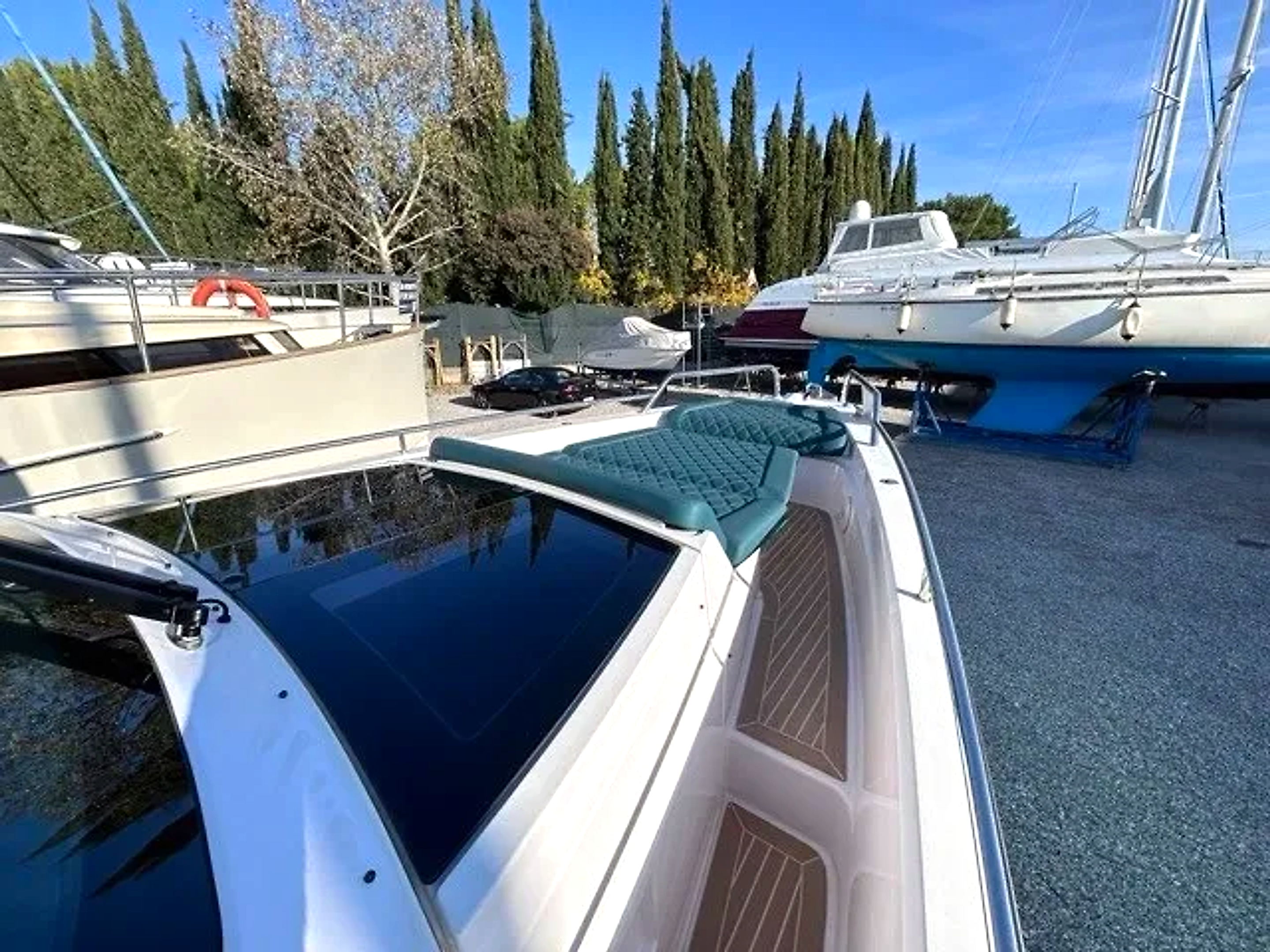 2022 Axopar 37 Sun Top te koop (photo 5)