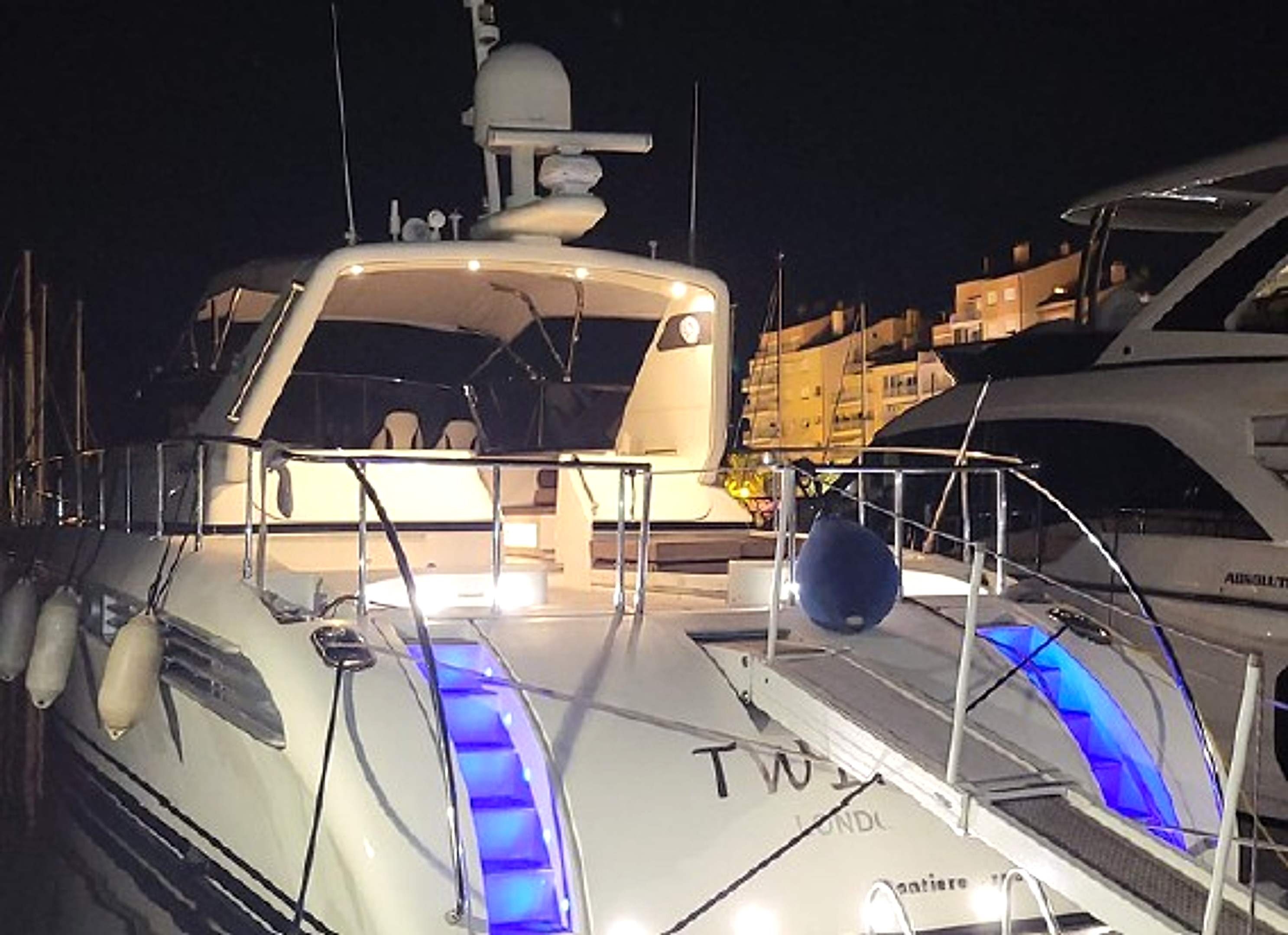 2002 Leopard 23 Sport te huur (photo 4)