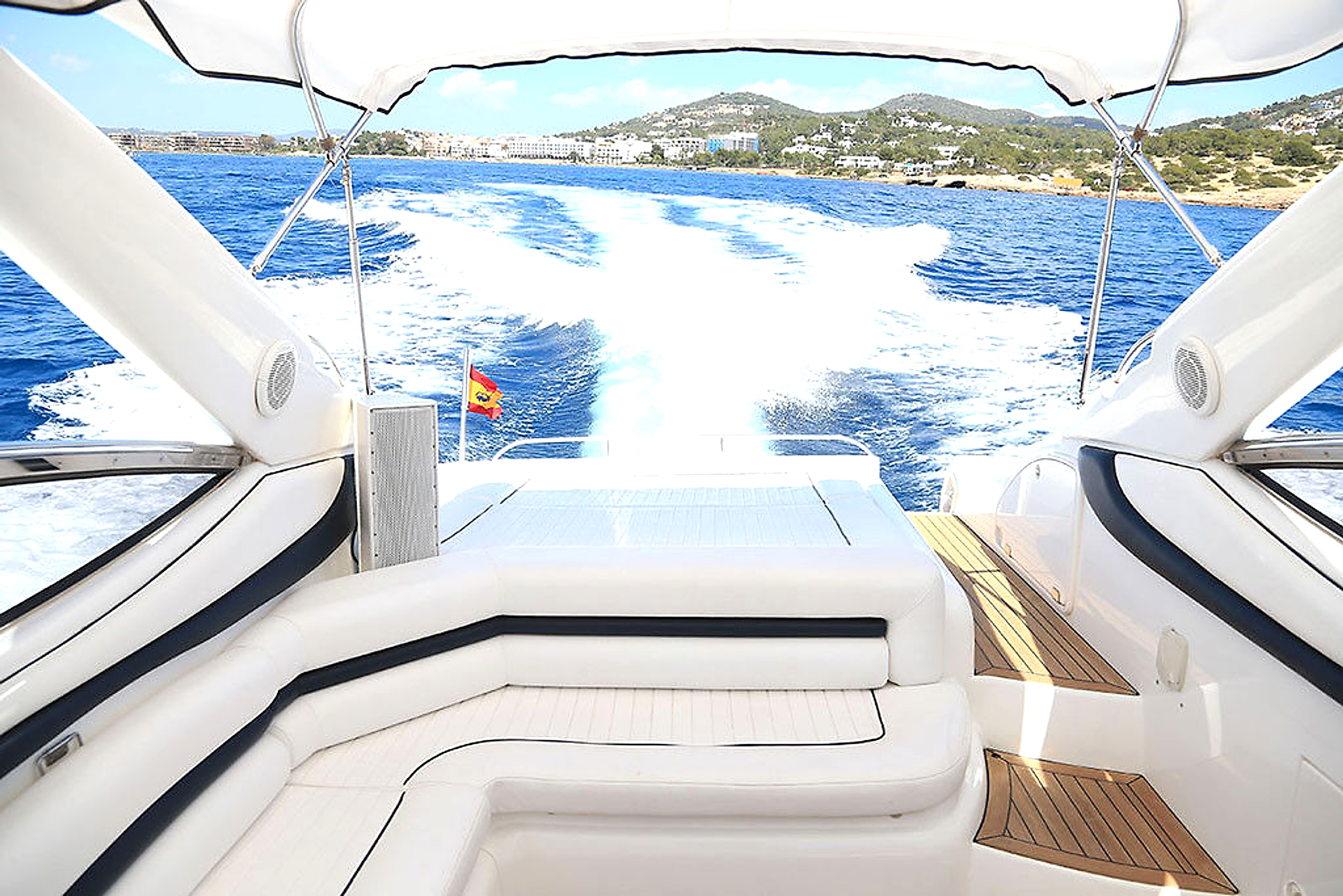 2026 Sunseeker Superhawk 48 en alquiler (photo 3)