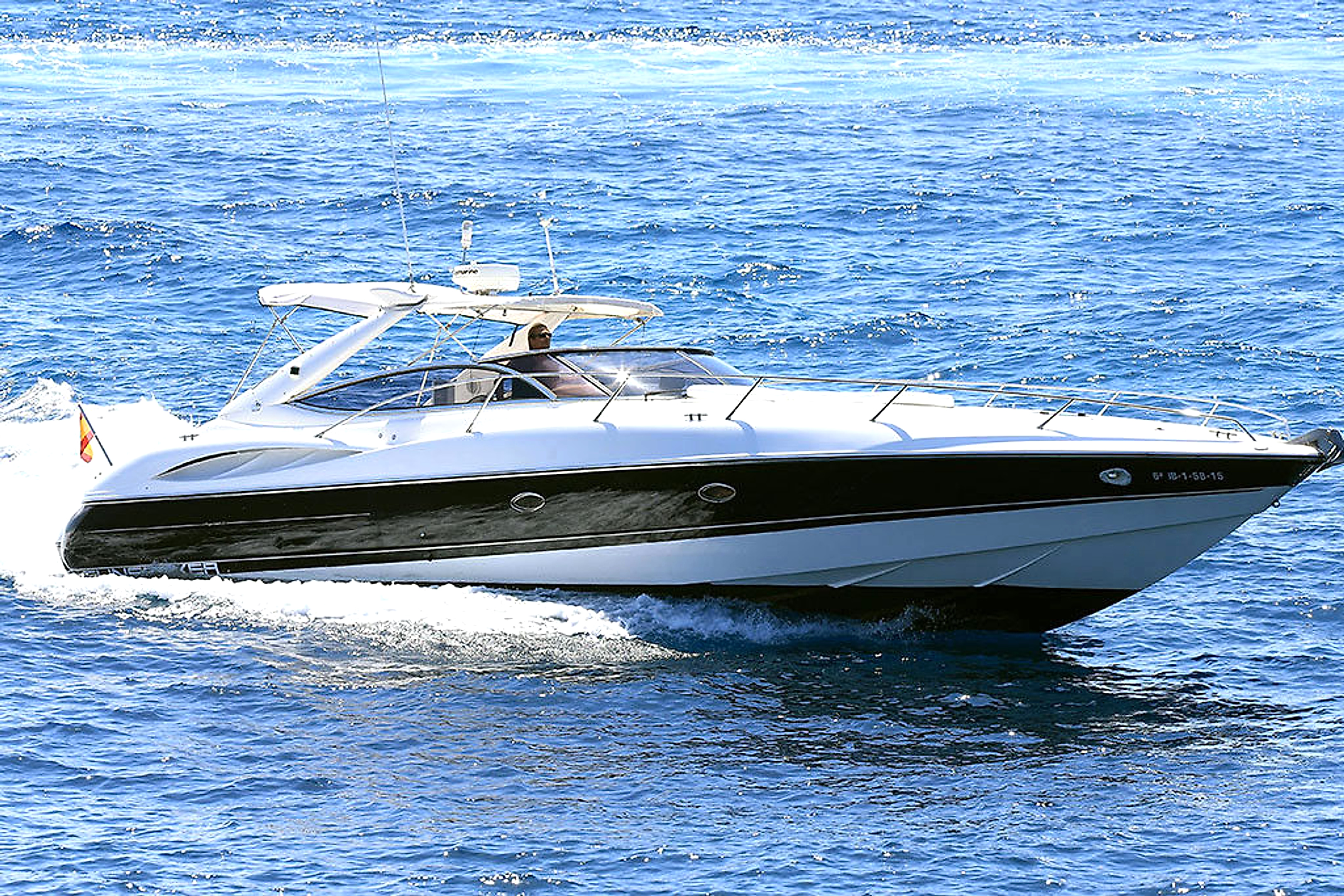 2026 Sunseeker Superhawk 48 en alquiler (photo 8)