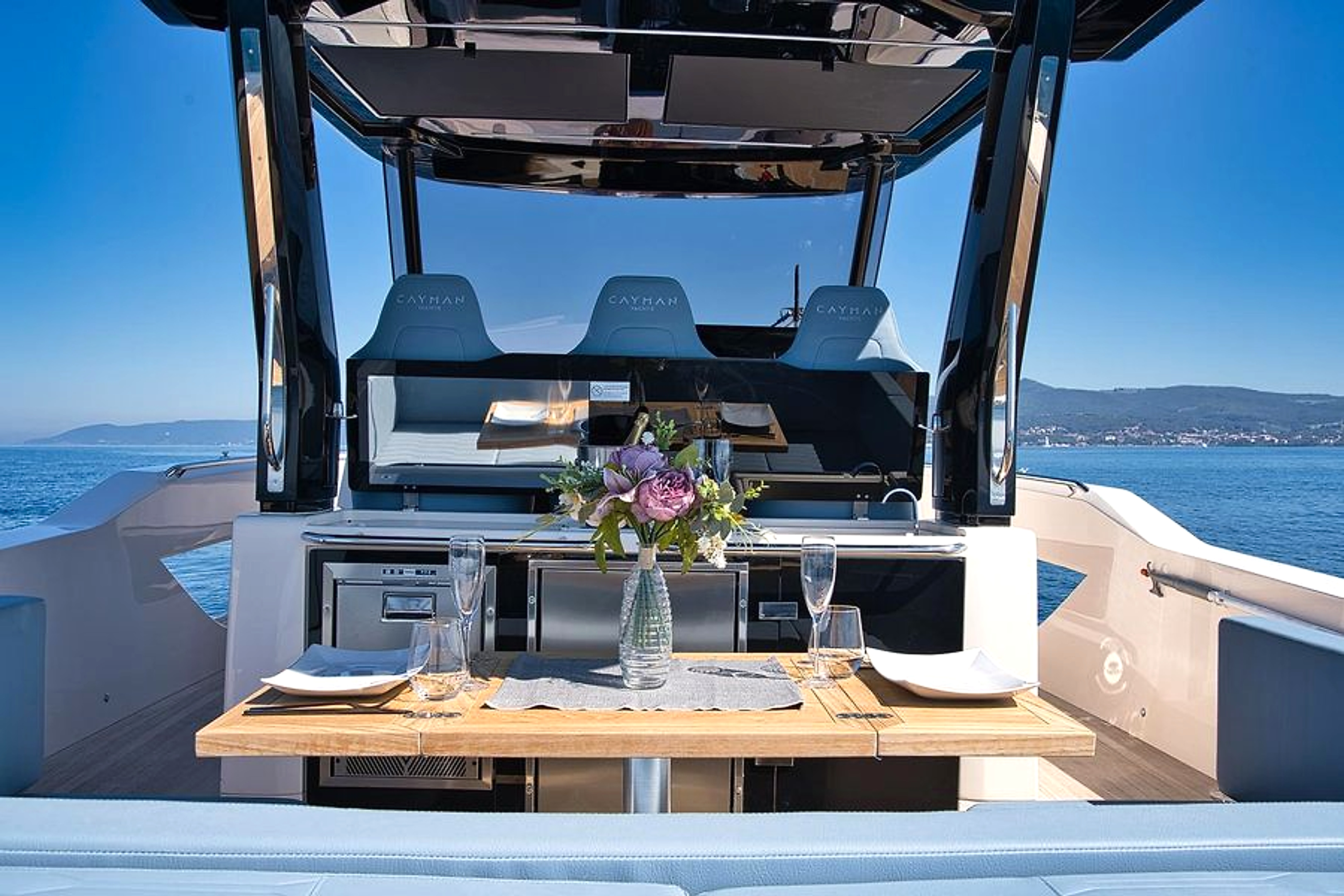 2026 Cayman 380 Wa zu chartern (photo 5)