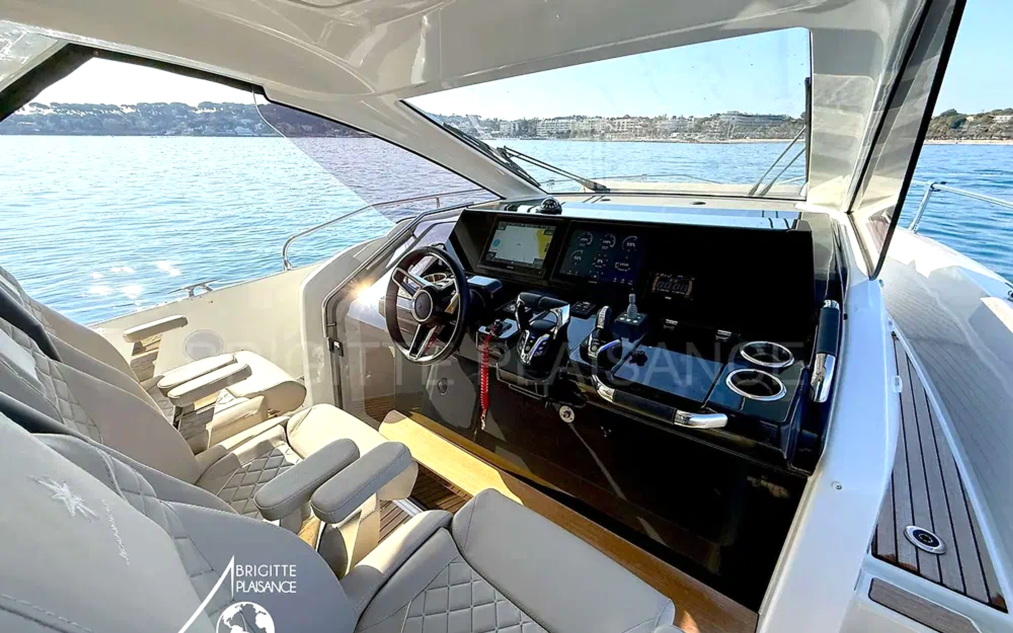 2026 Jeanneau Db 37 a noleggio (photo 2)
