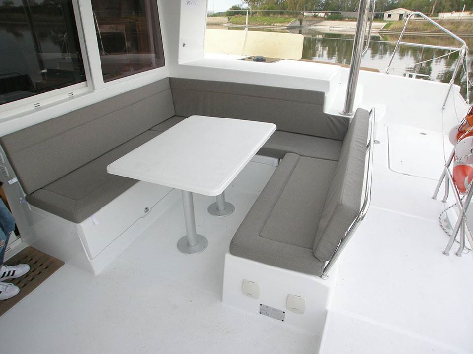 1984 Lagoon 400 S2 for sale (photo 24)