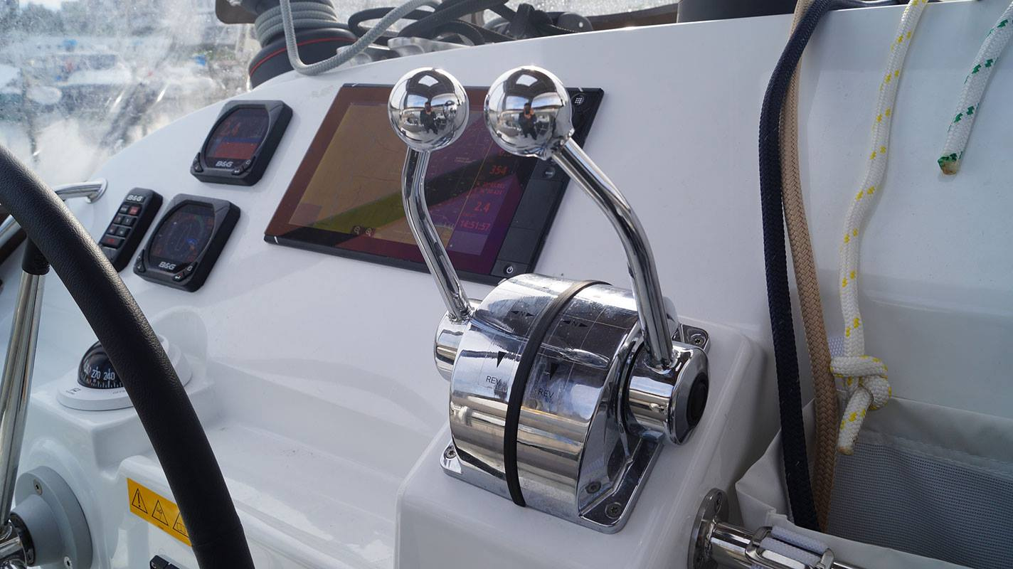 1984 Lagoon 400 S2 for sale (photo 26)