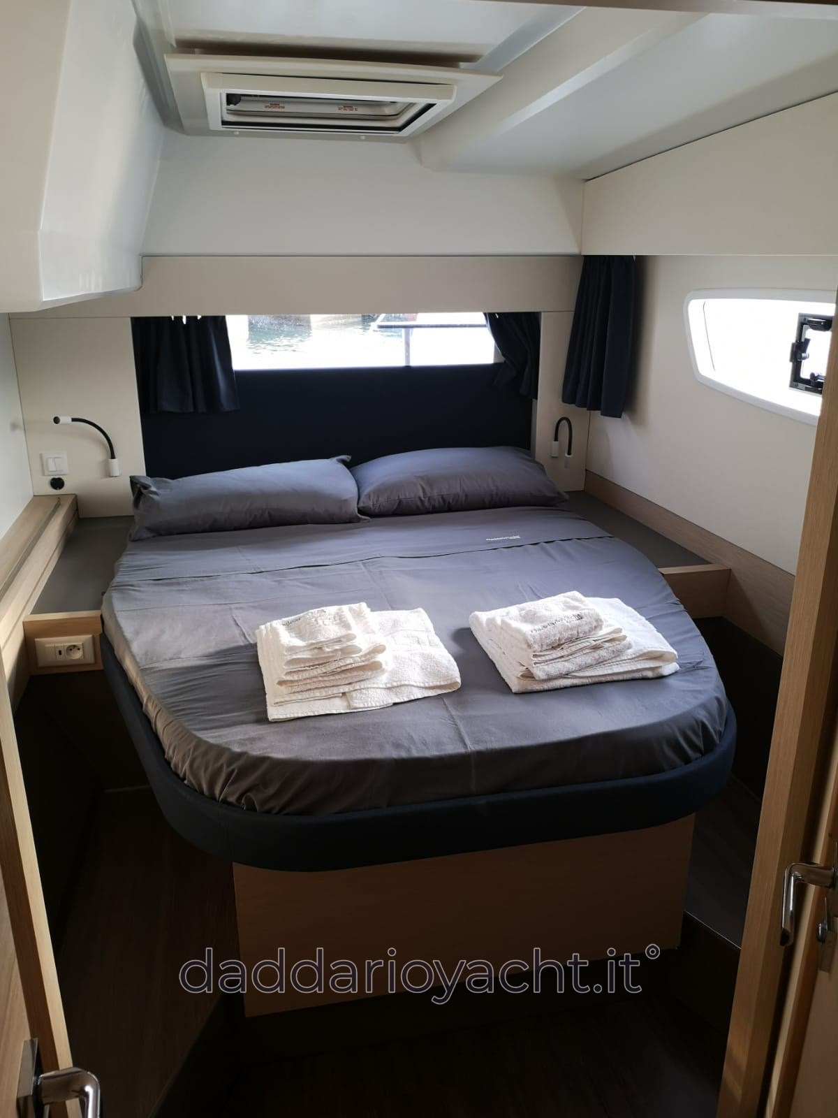 2019 Fountaine Pajot Astréa 42 na sprzedaż (photo 9)