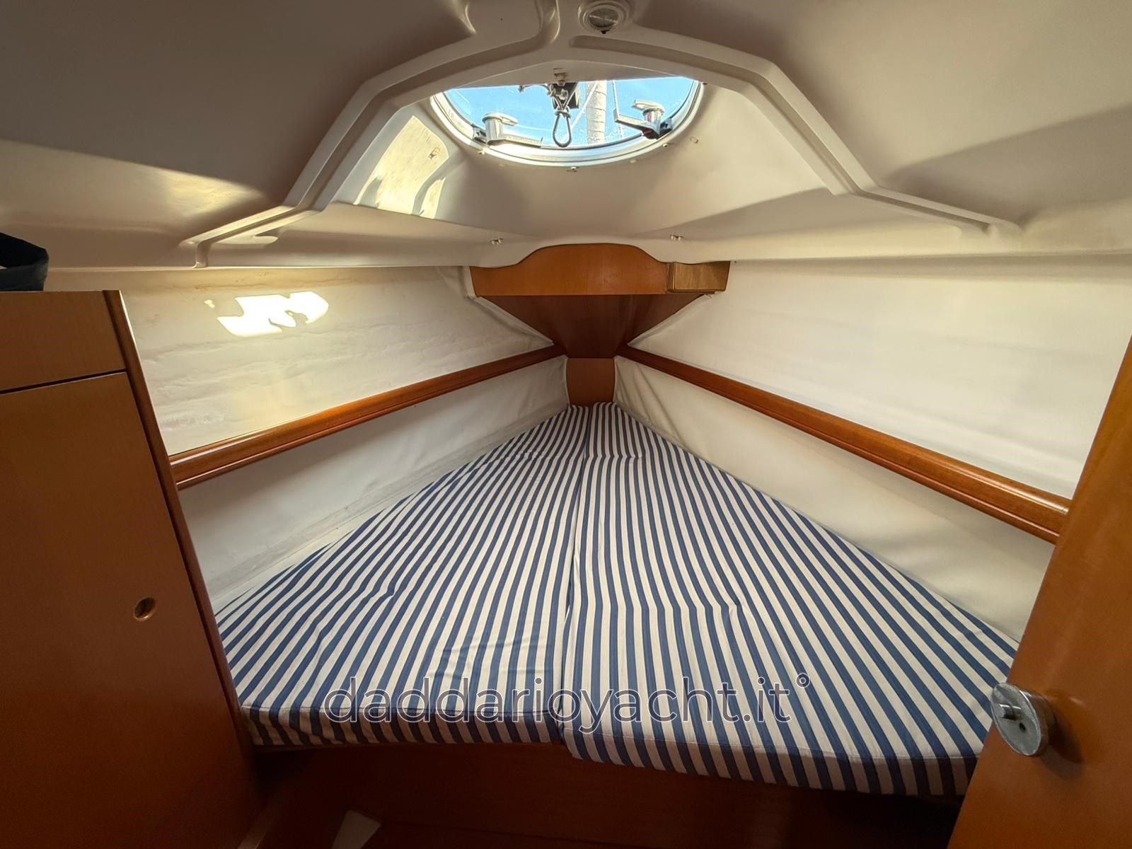 1995 Beneteau First 33.7 te koop (photo 10)