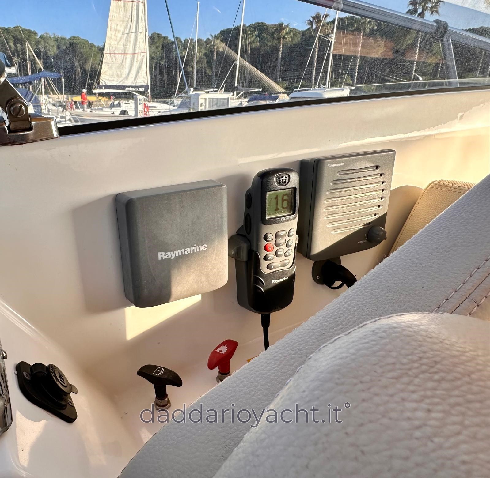 2008 Beneteau Monte Carlo 32 for sale (photo 6)