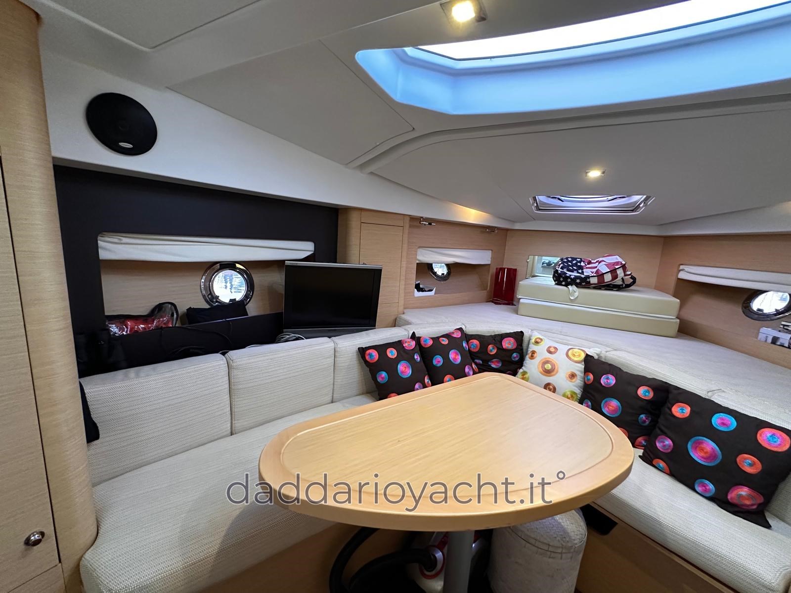 2008 Beneteau Monte Carlo 32 for sale (photo 9)