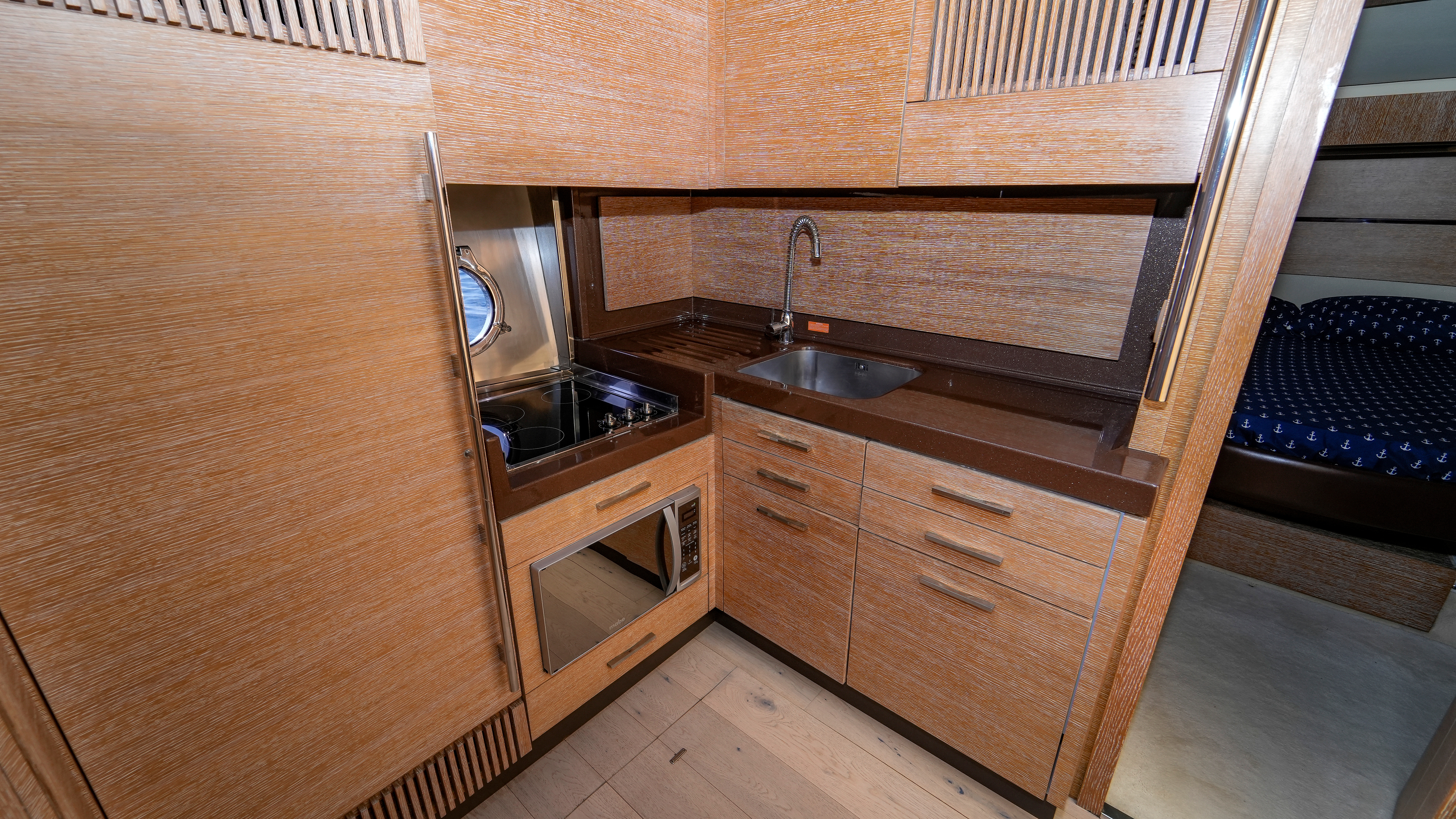 2010 Azimut 50 for sale (photo 17)