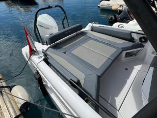 2022 Axopar 22 Spyder for sale (photo 3)