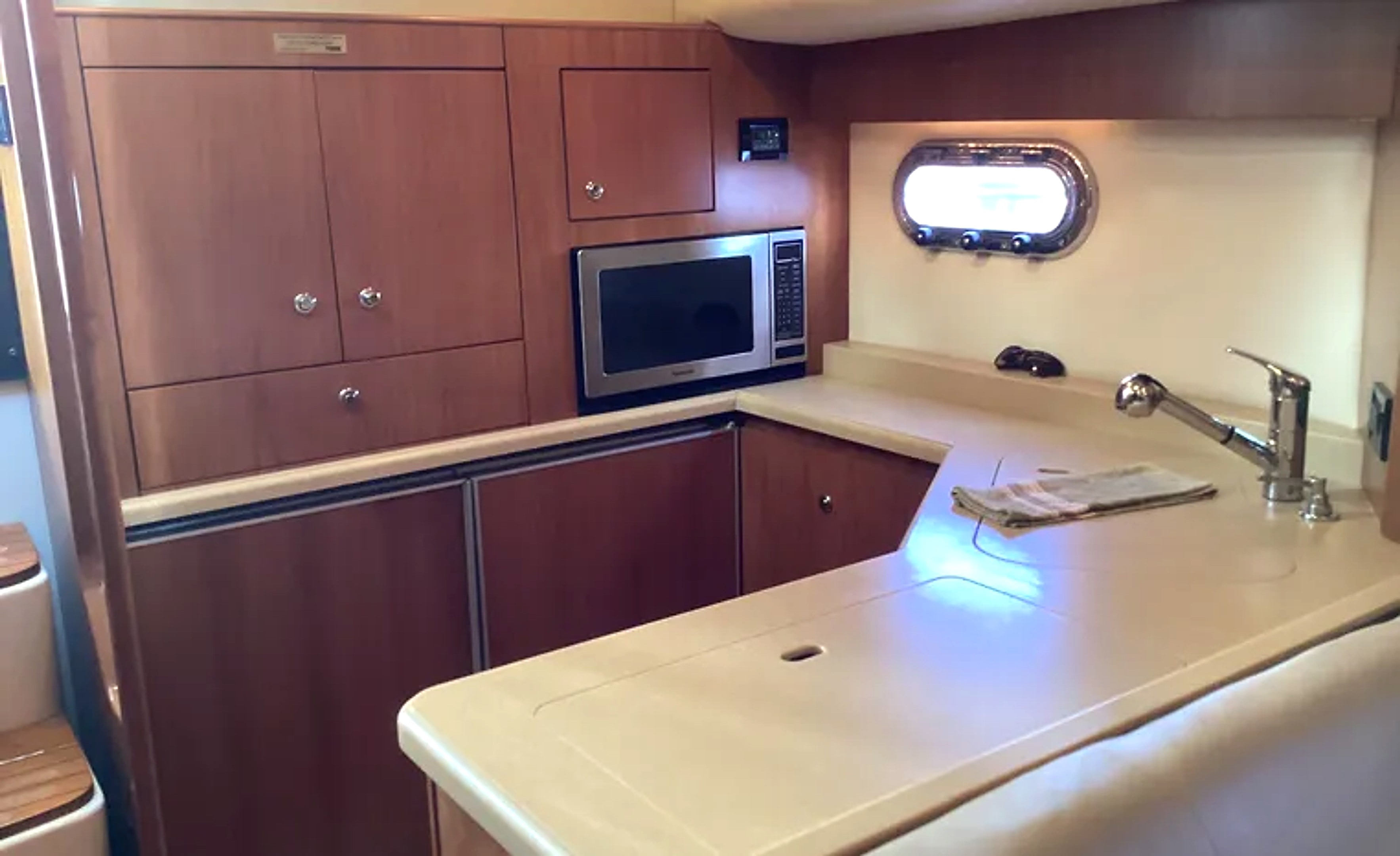 2004 Tiara Yachts 4400 Sovran à venda (photo 38)