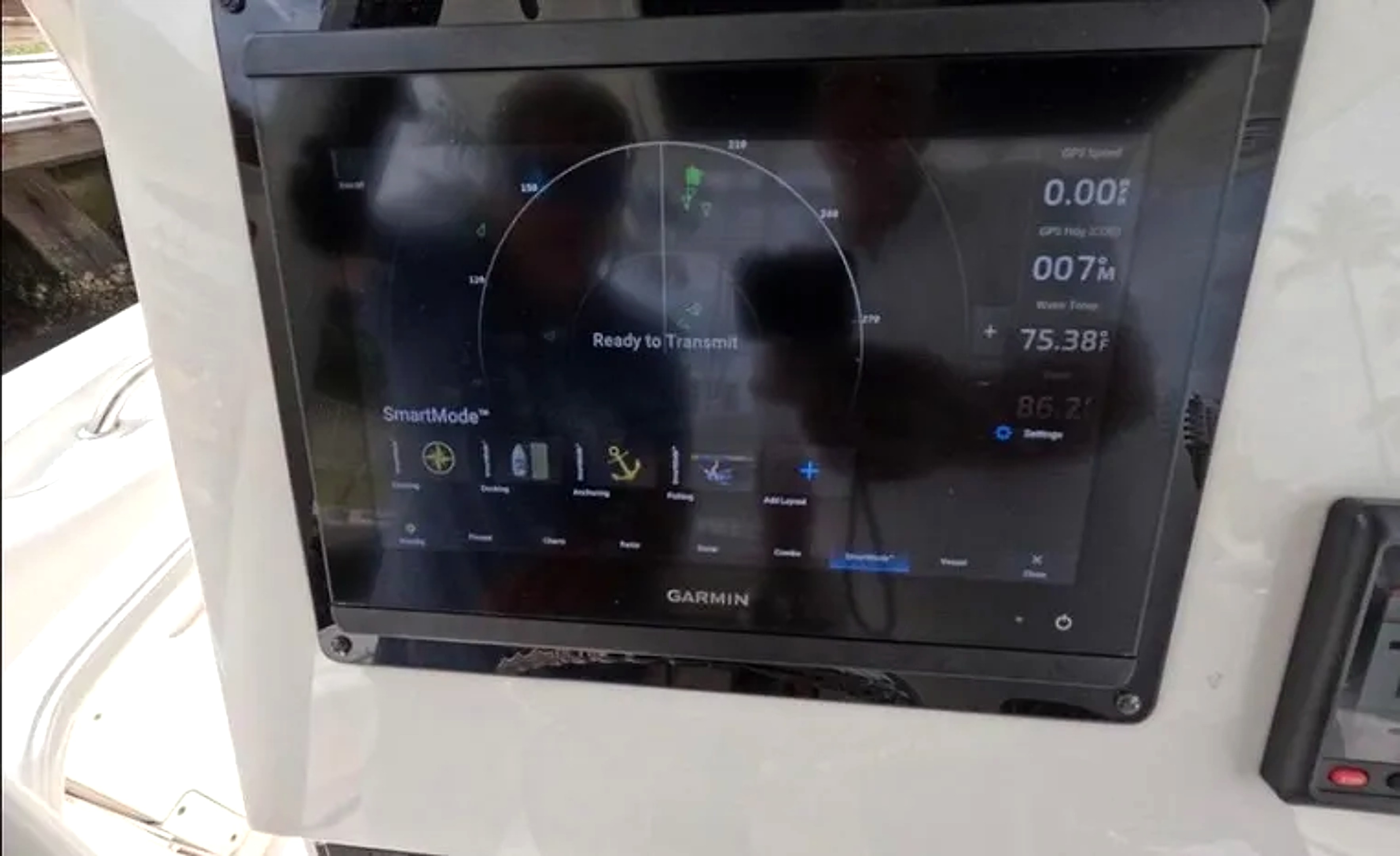 2013 Boston Whaler 320 Outrage for sale (photo 3)