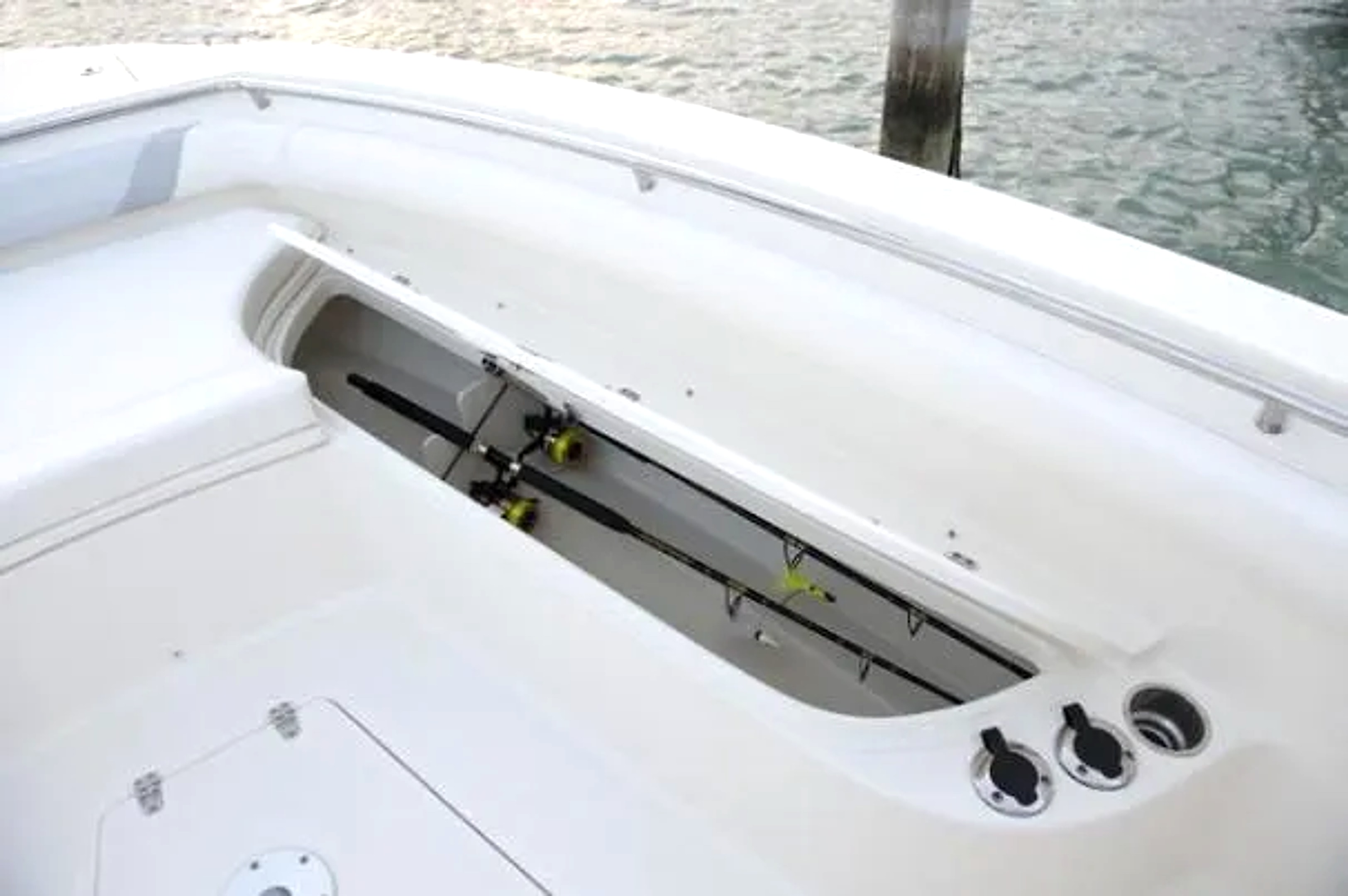 2013 Boston Whaler 320 Outrage for sale (photo 6)
