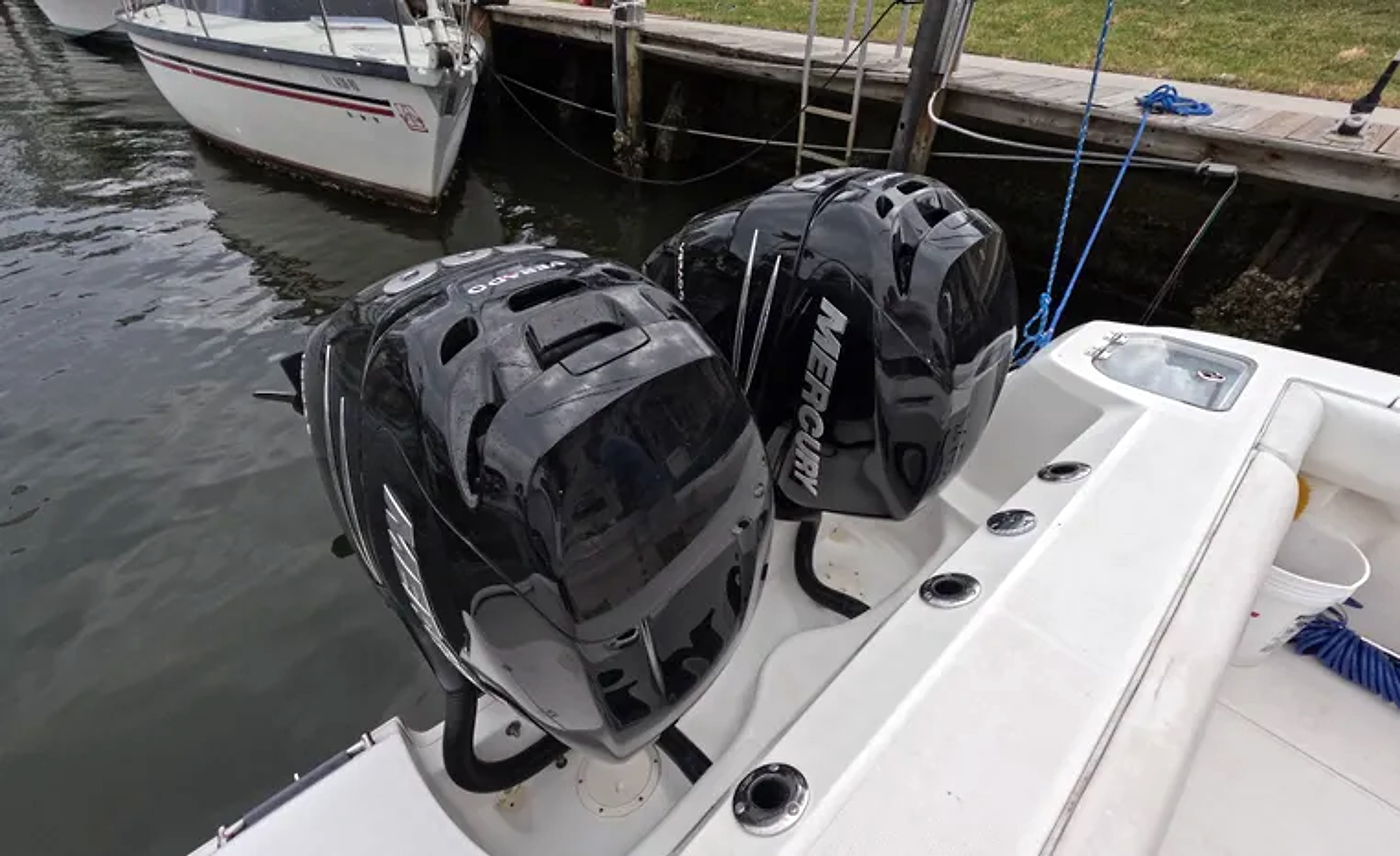 2013 Boston Whaler 320 Outrage for sale (photo 17)