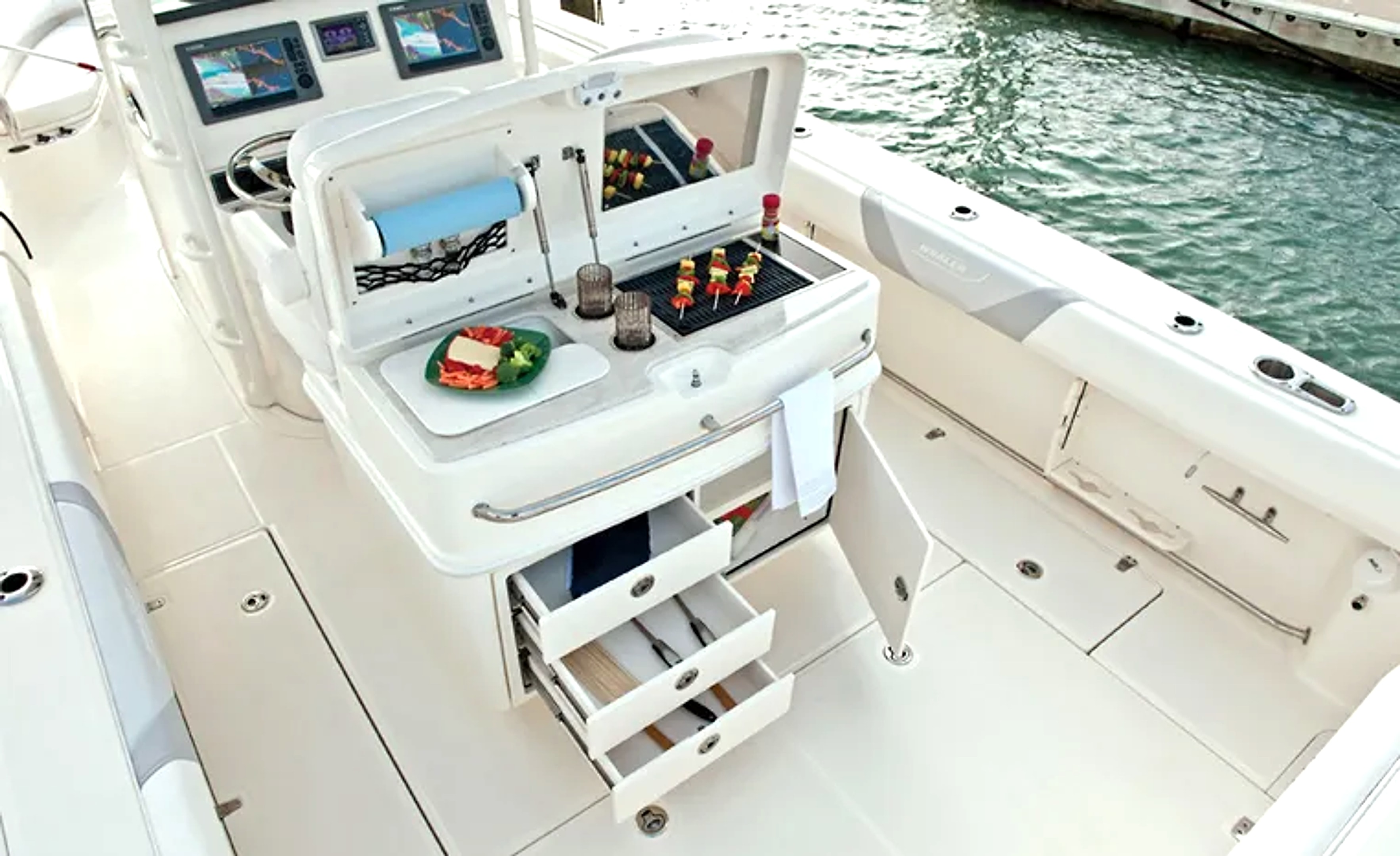 2013 Boston Whaler 320 Outrage for sale (photo 31)