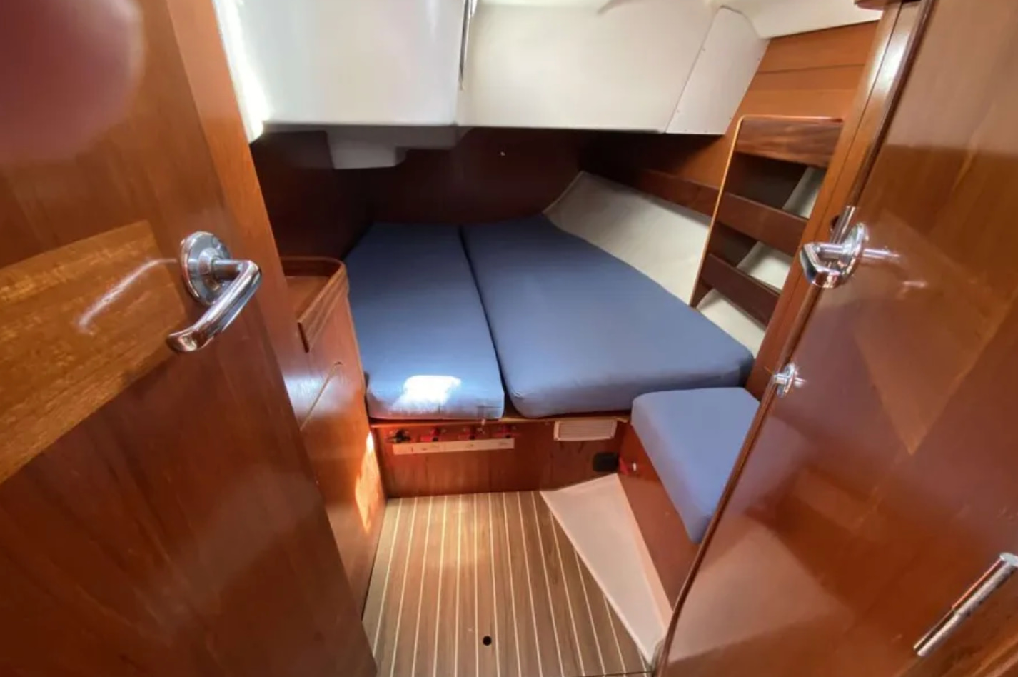 Boat Image