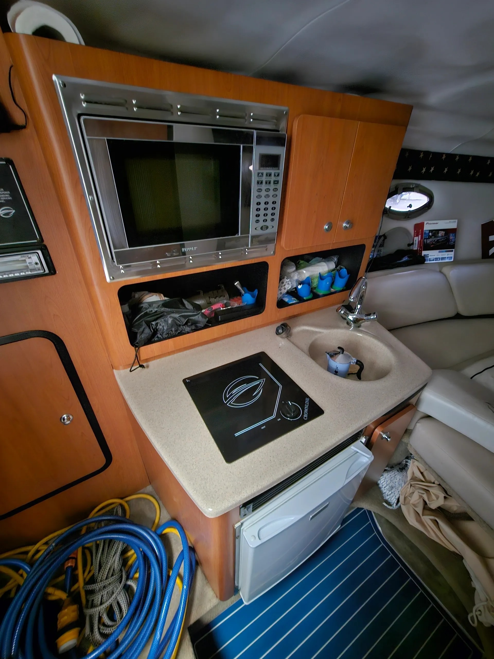 2008 Crownline 270 CR na sprzedaż (photo 4)