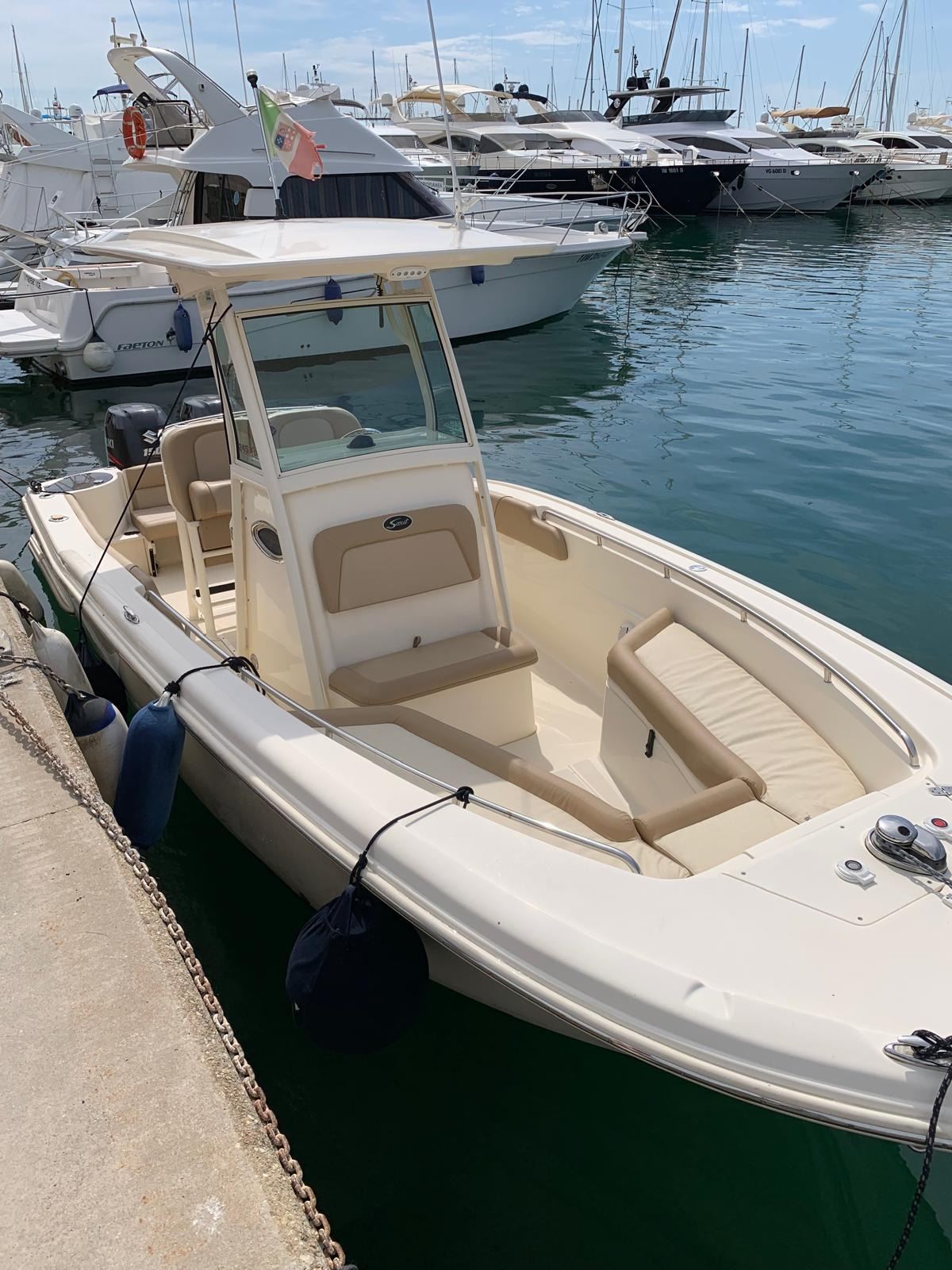 2013 Scout Boats Center Console 245 Xsf in vendita (photo 1)