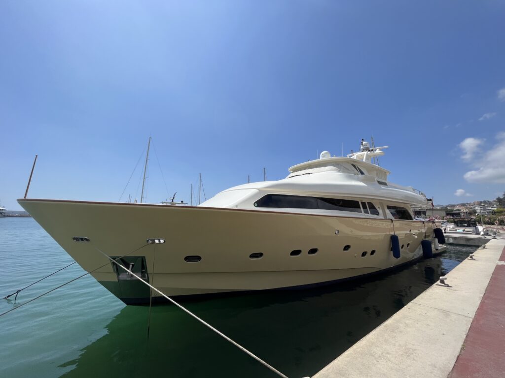 2000 Ferretti Custom Line Navetta 27 en venta (photo 5)
