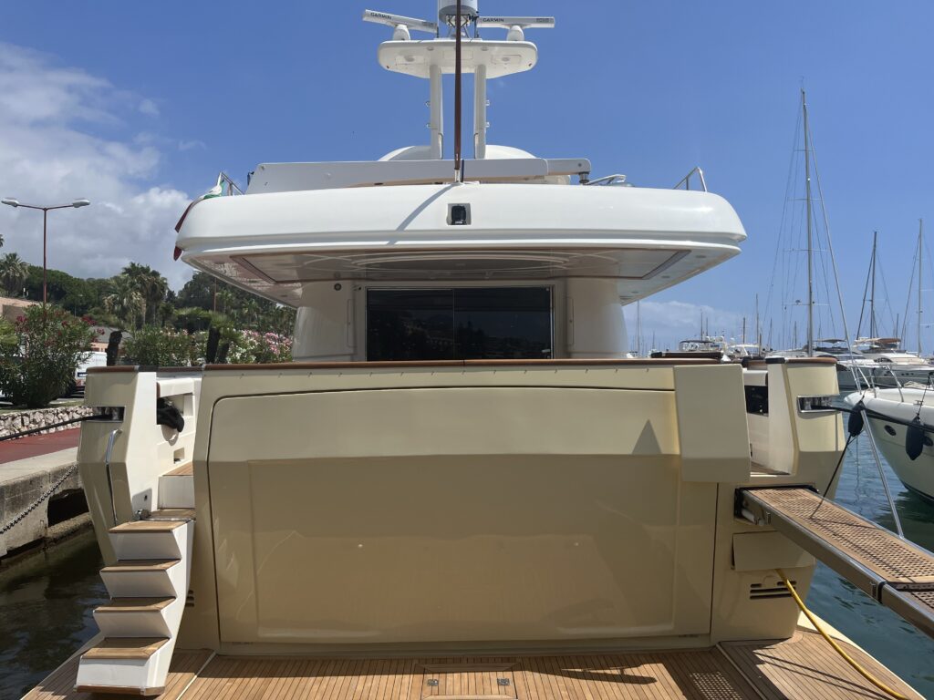 2000 Ferretti Custom Line Navetta 27 en venta (photo 7)