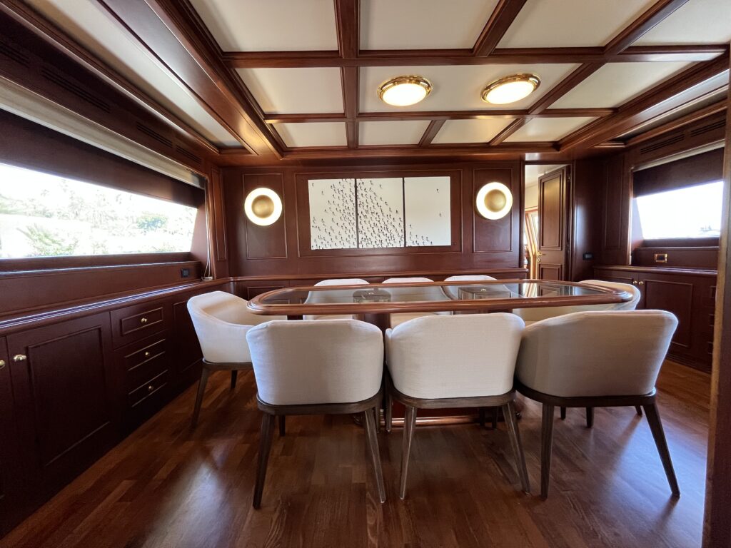 2000 Ferretti Custom Line Navetta 27 en venta (photo 13)