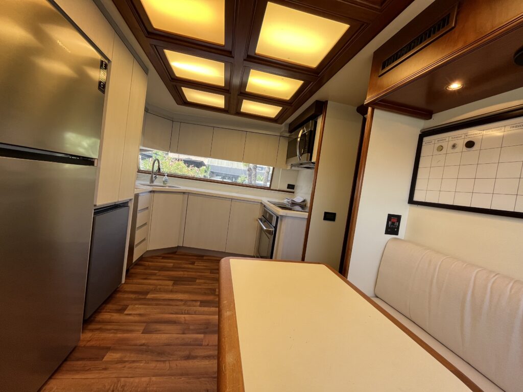 2000 Ferretti Custom Line Navetta 27 en venta (photo 18)