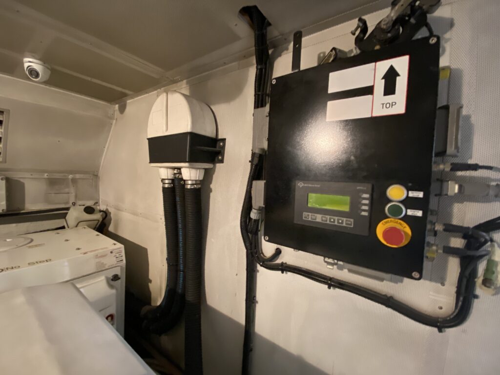 2008 Dominator 680 for sale (photo 30)