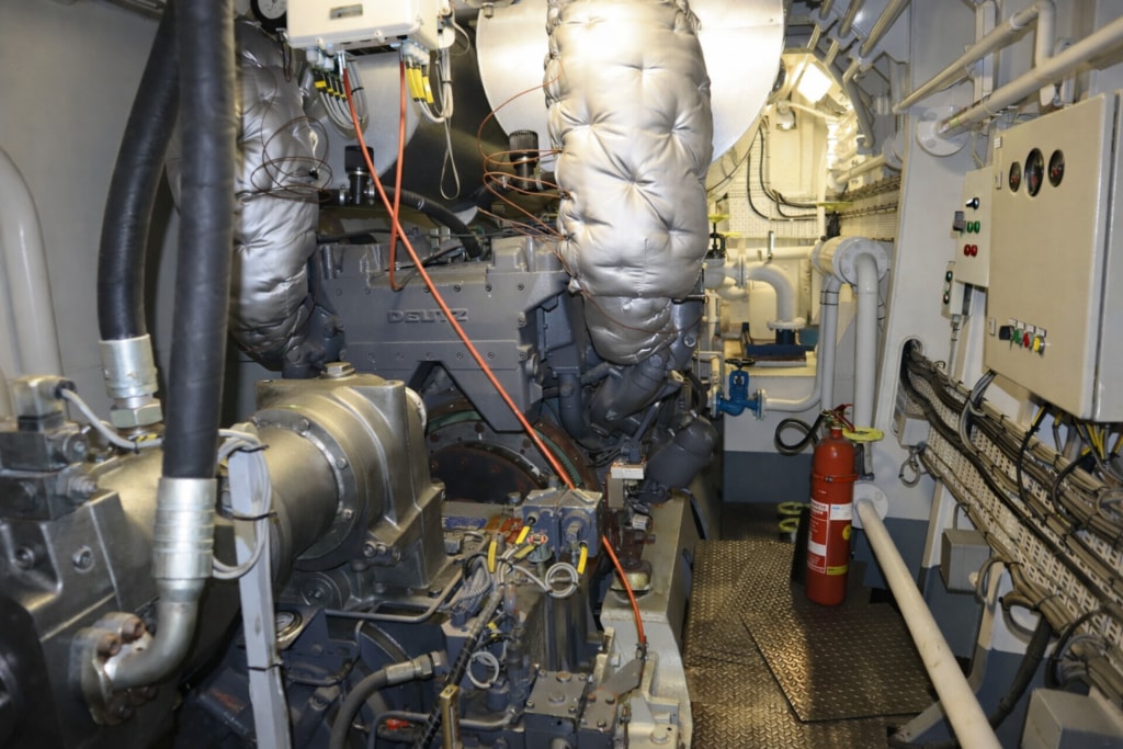 2008 Donge Explorer Long Range Yacht 48M zu verkaufen (photo 6)