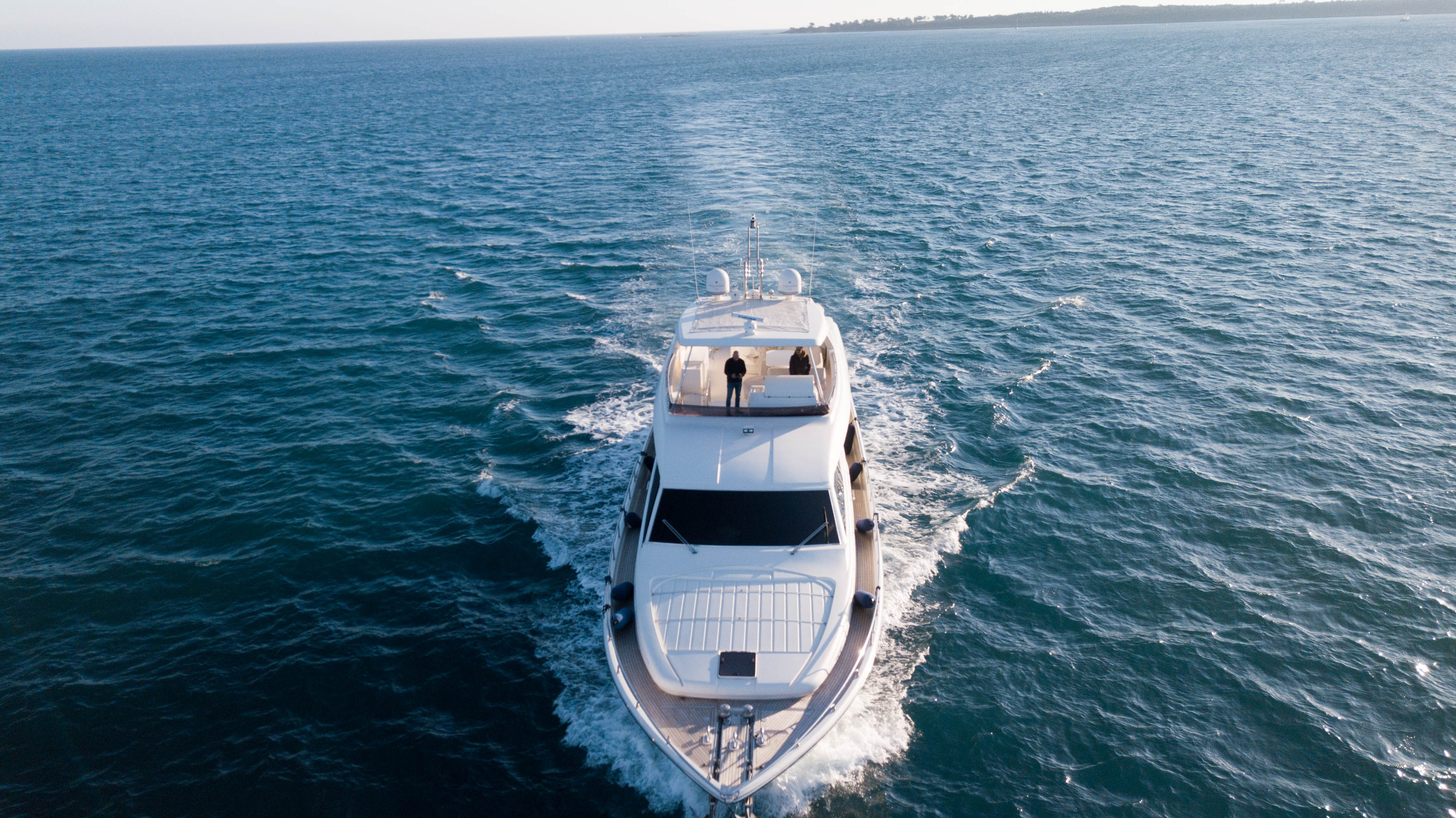 2009 FERRETTI 830 a noleggio (photo 5)