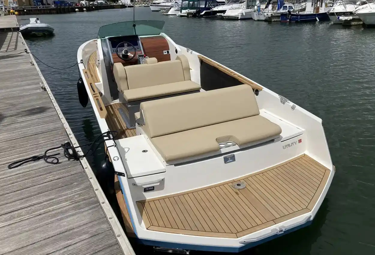 2025 Cormate Utility 27 en venta (photo 3)