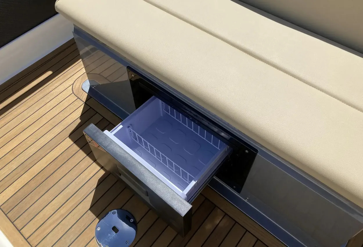 2025 Cormate Utility 27 en venta (photo 36)