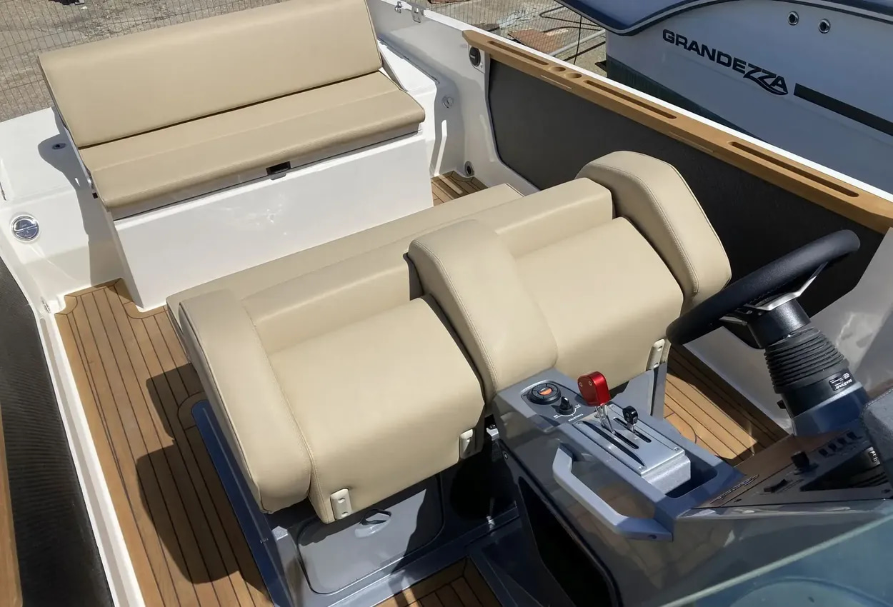2025 Cormate Utility 27 à vendre (photo 22)