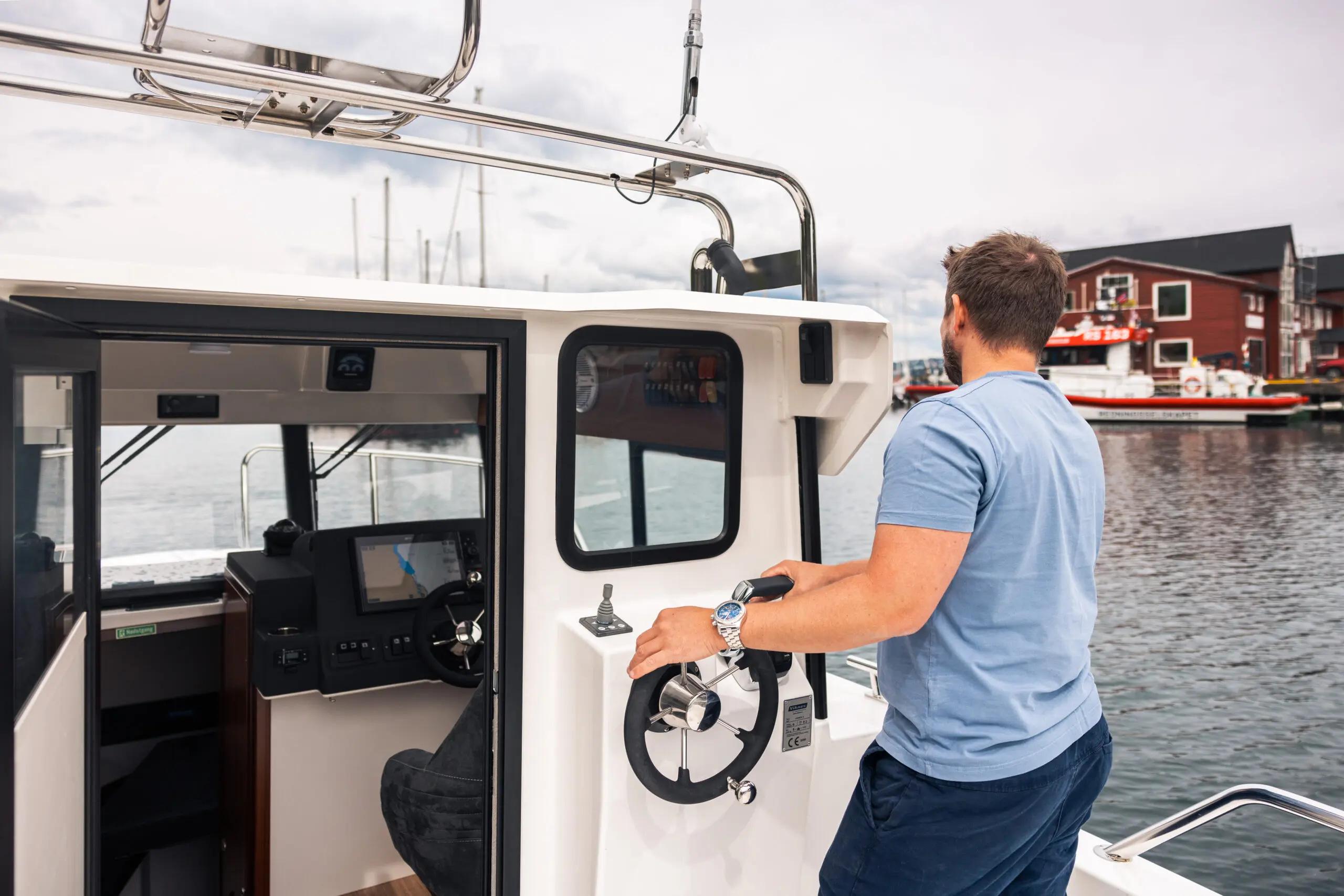2025 Viknes 8 Offshore zu verkaufen (photo 11)