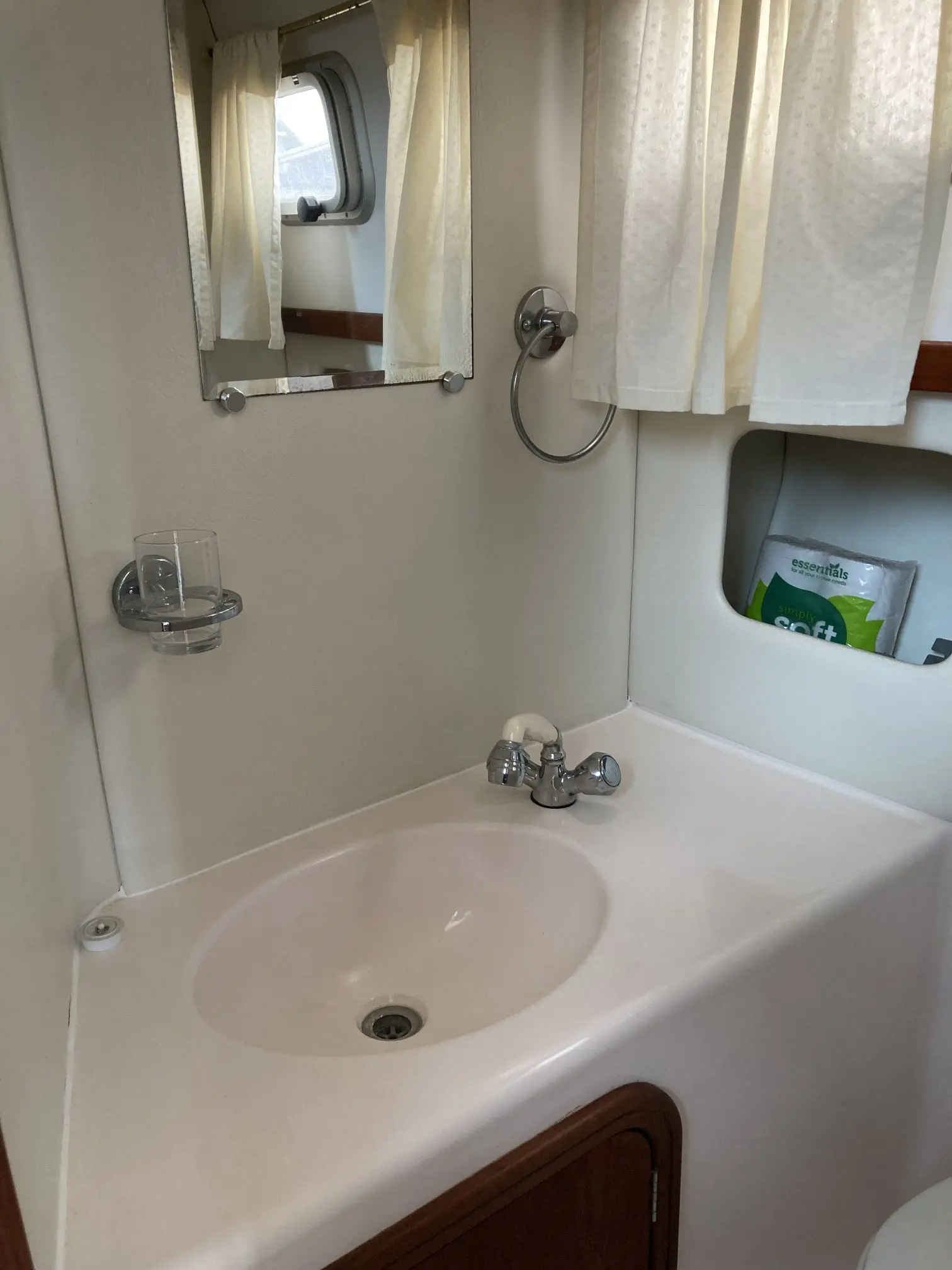 2001 Aquastar 38 te koop (photo 61)