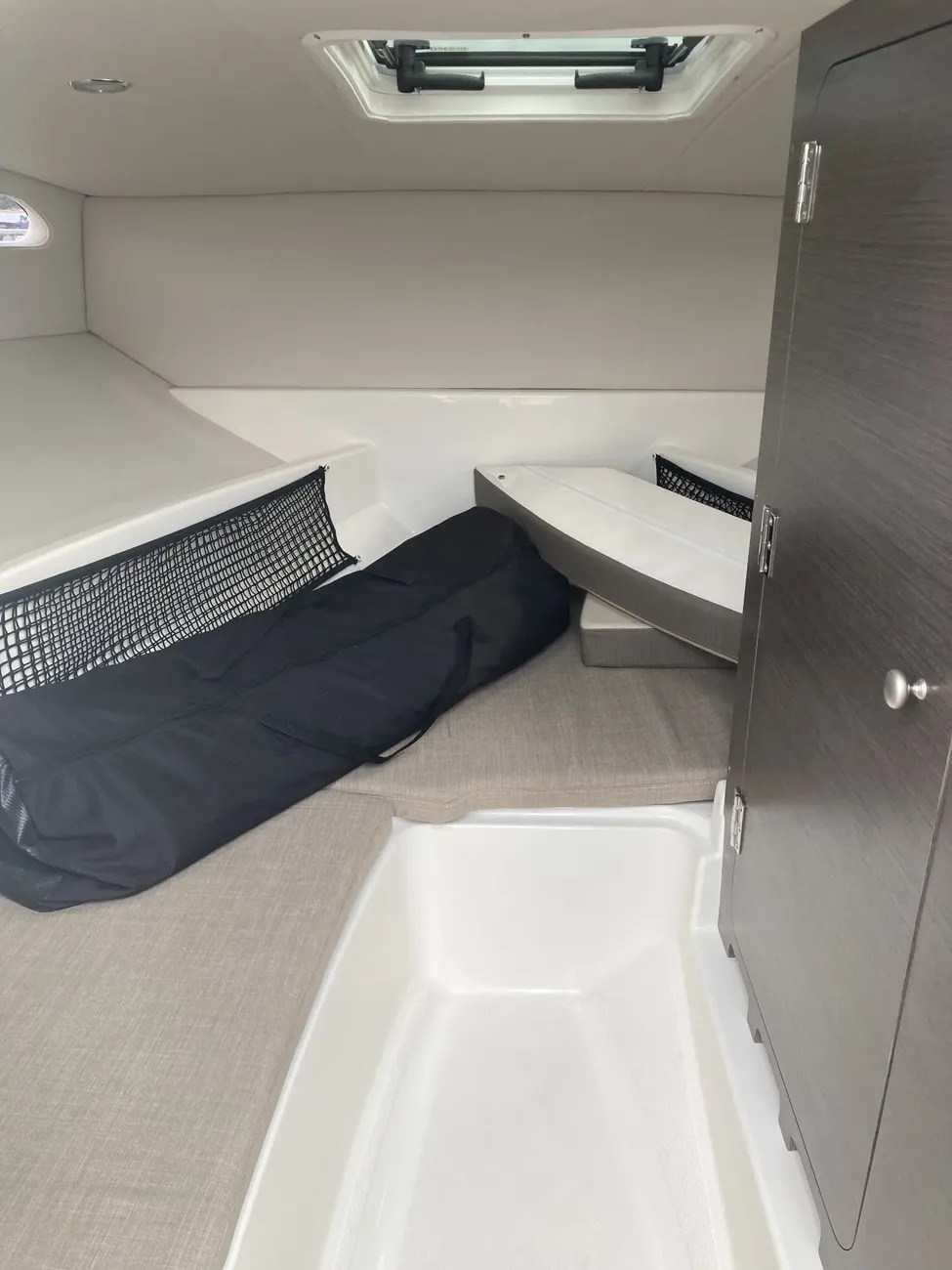 2023 Bayliner VR6 Cuddy Outboard te koop (photo 21)