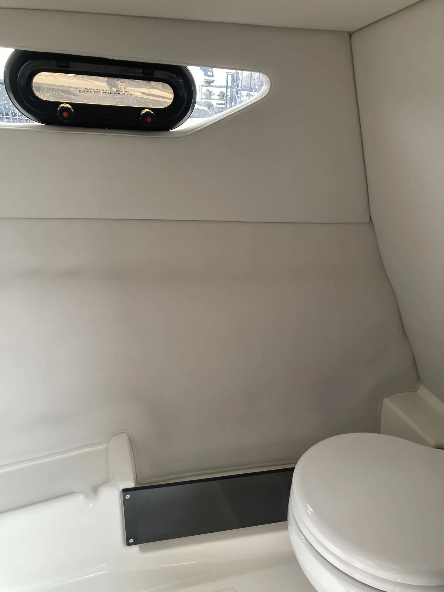 2023 Bayliner VR6 Cuddy Outboard te koop (photo 27)