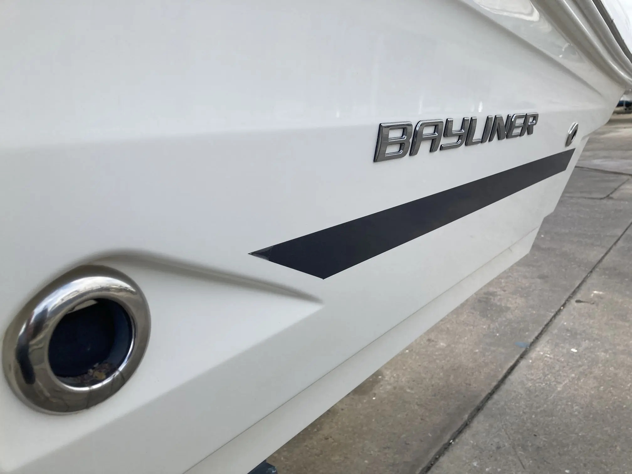 2023 Bayliner VR6 Cuddy Outboard te koop (photo 43)