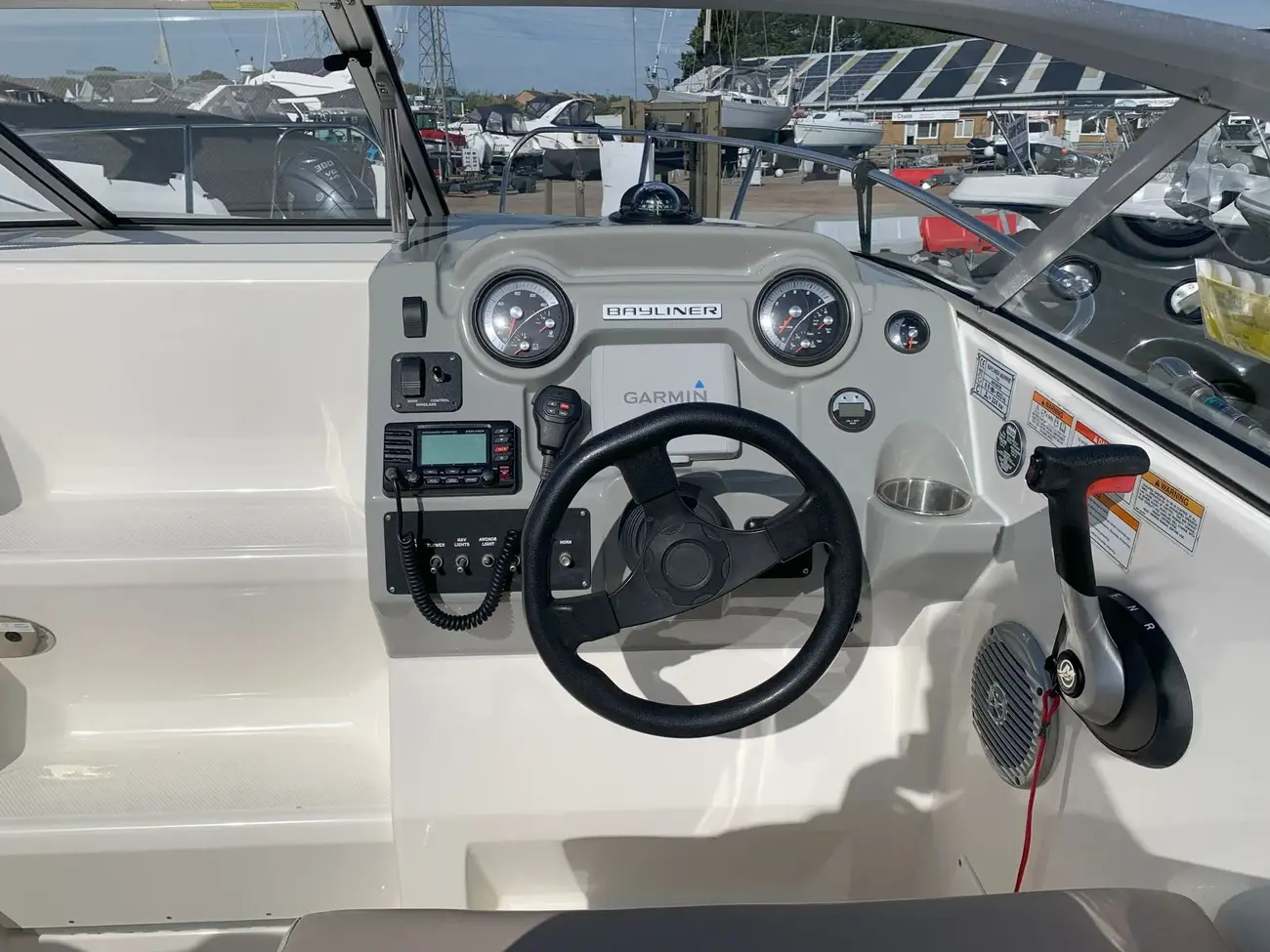 2014 Bayliner 742 Cuddy na sprzedaż (photo 6)