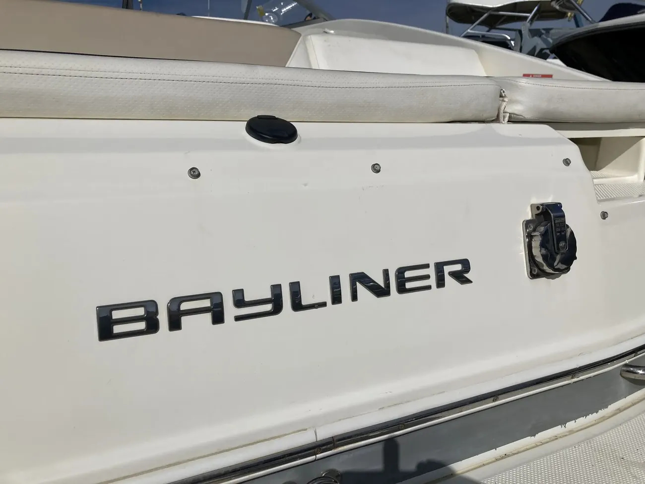 2014 Bayliner 742 Cuddy na sprzedaż (photo 72)