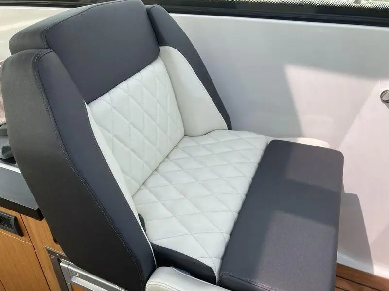 2017 Grandezza 28 OC for sale (photo 3)
