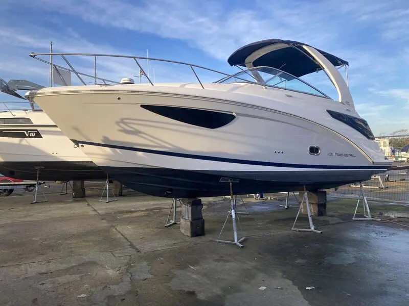 2025 Regal 26 Express Cruiser te koop (photo 1)
